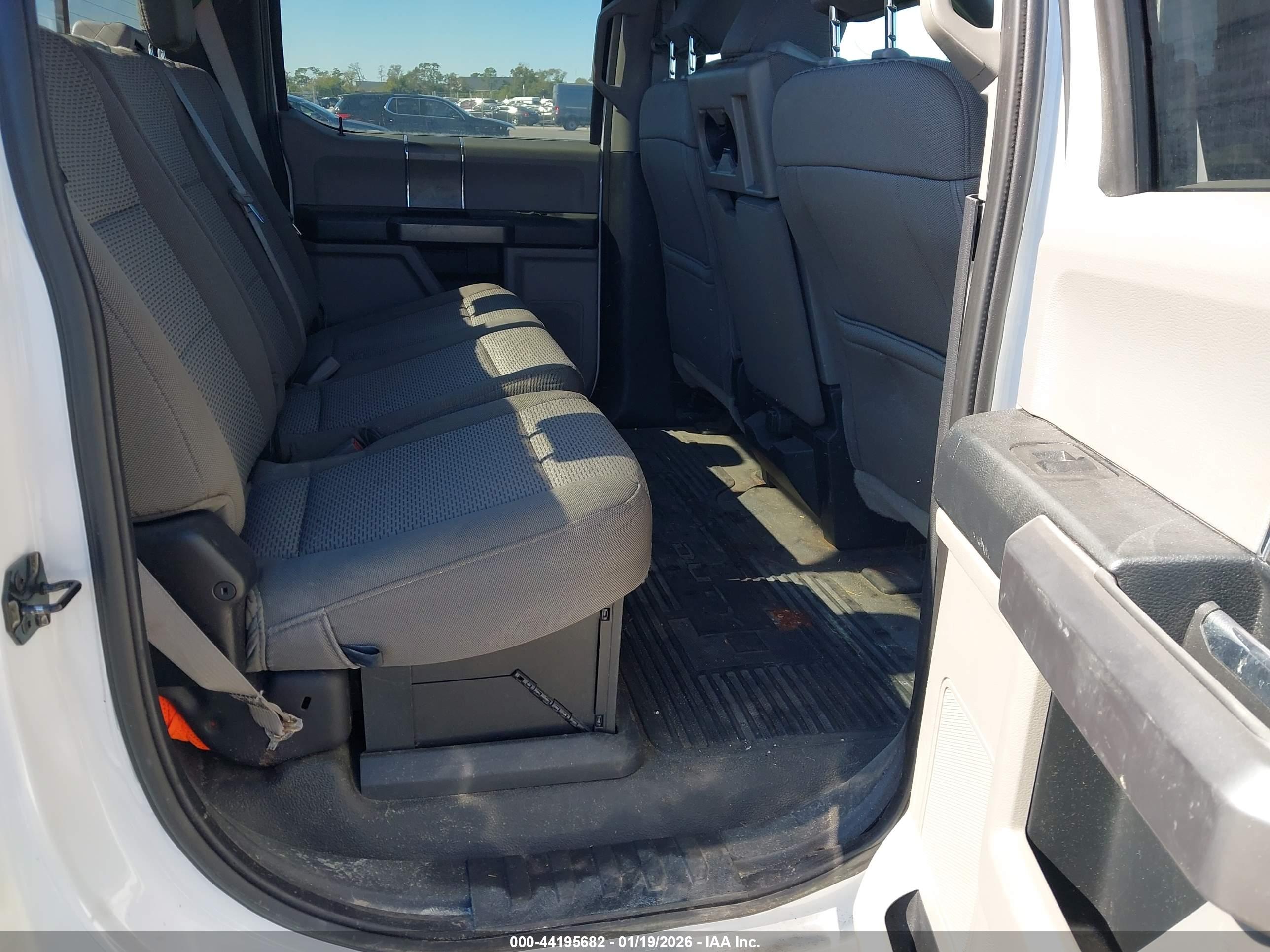 FORD F-250 image 8