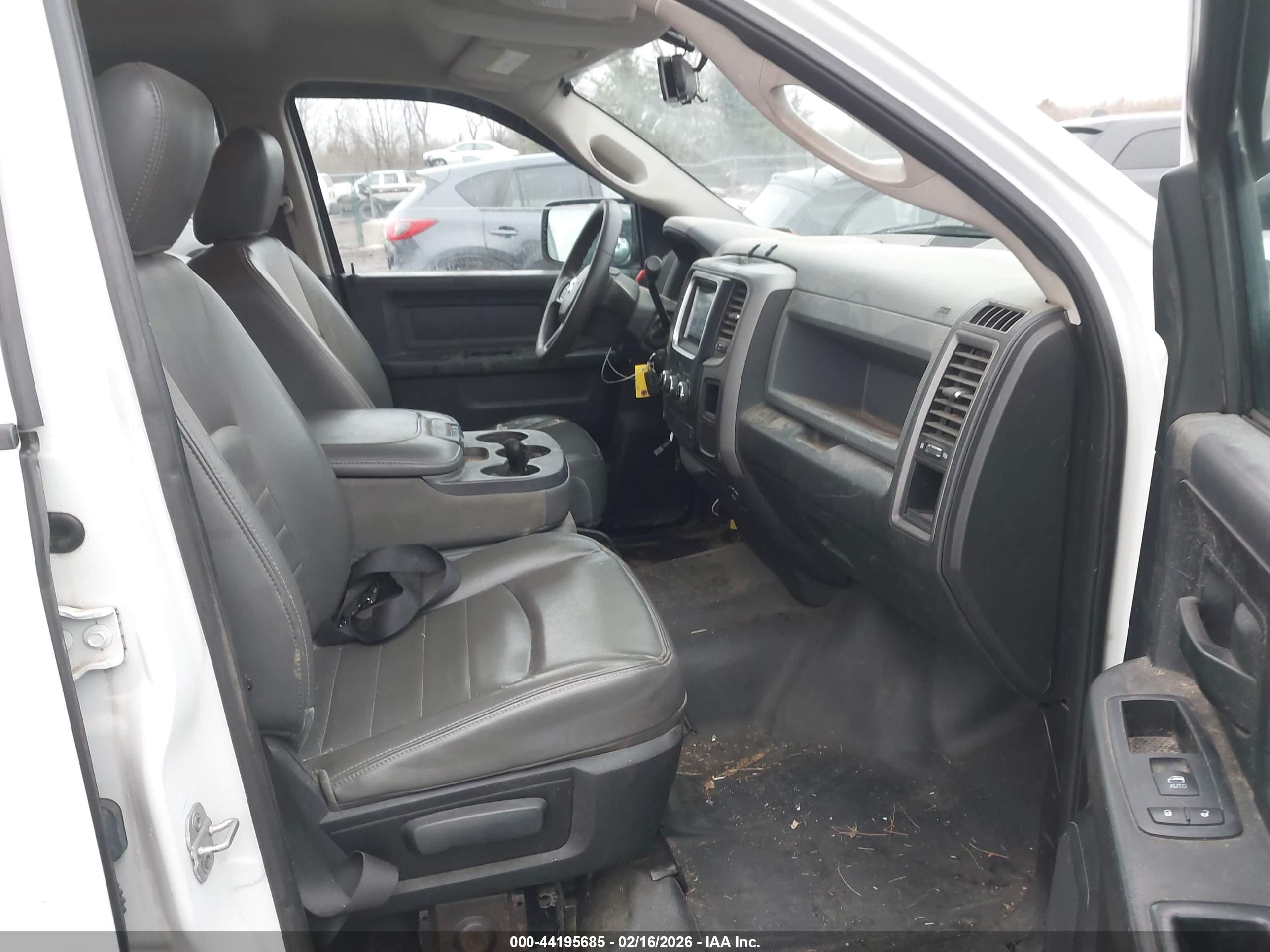 RAM 2500 image 5