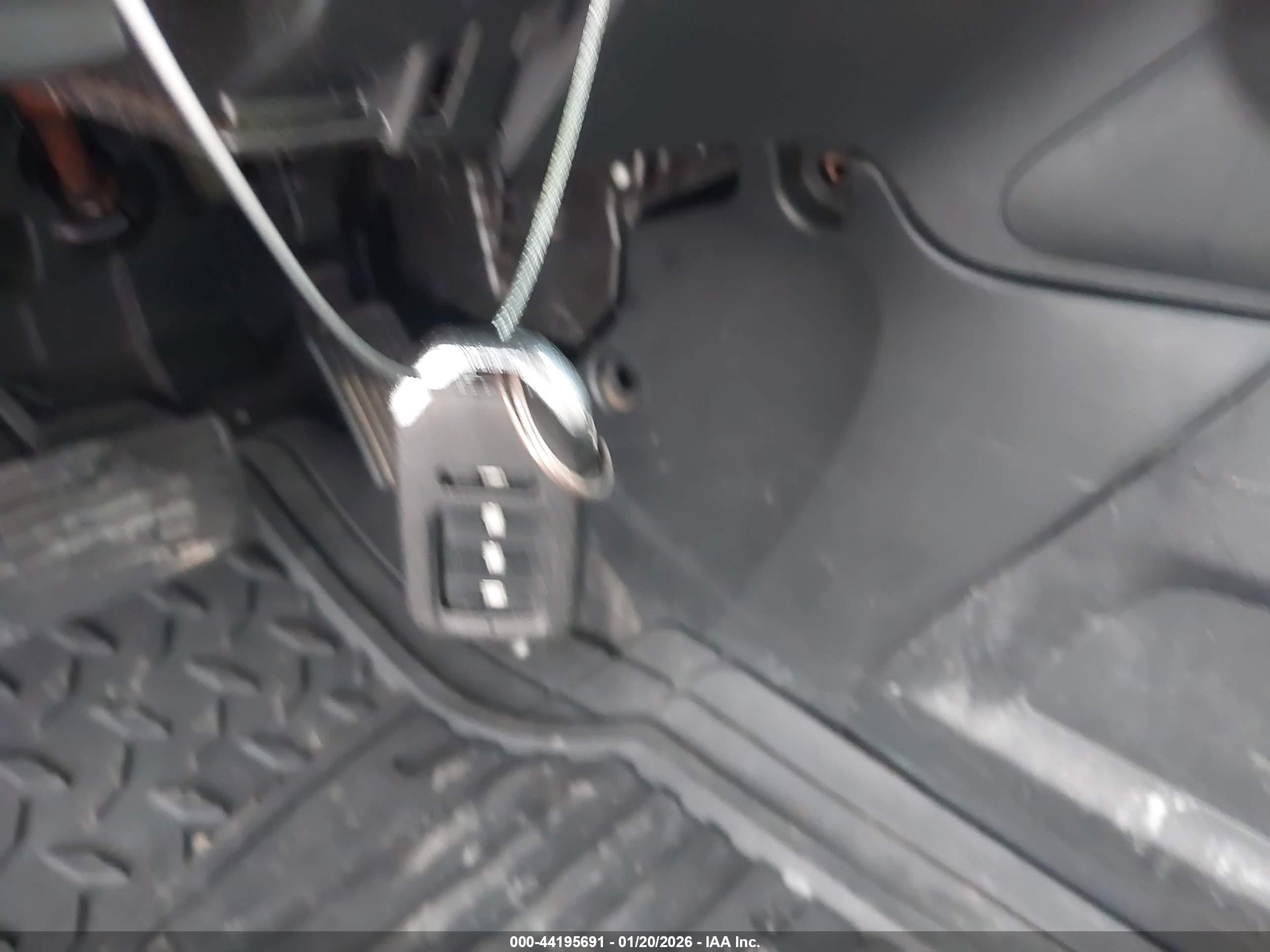 HONDA CR-V image 11