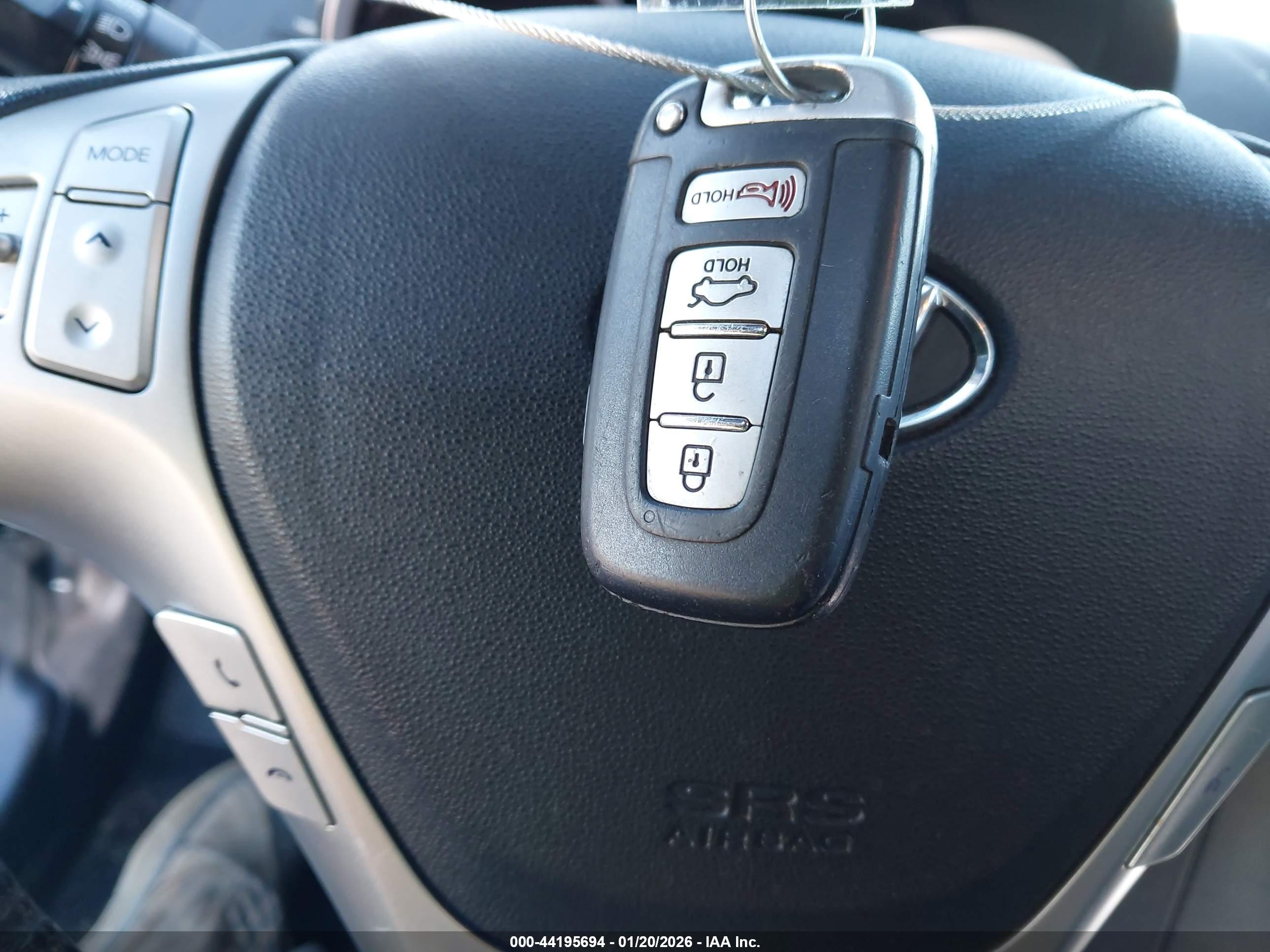 HYUNDAI GENESIS image 11