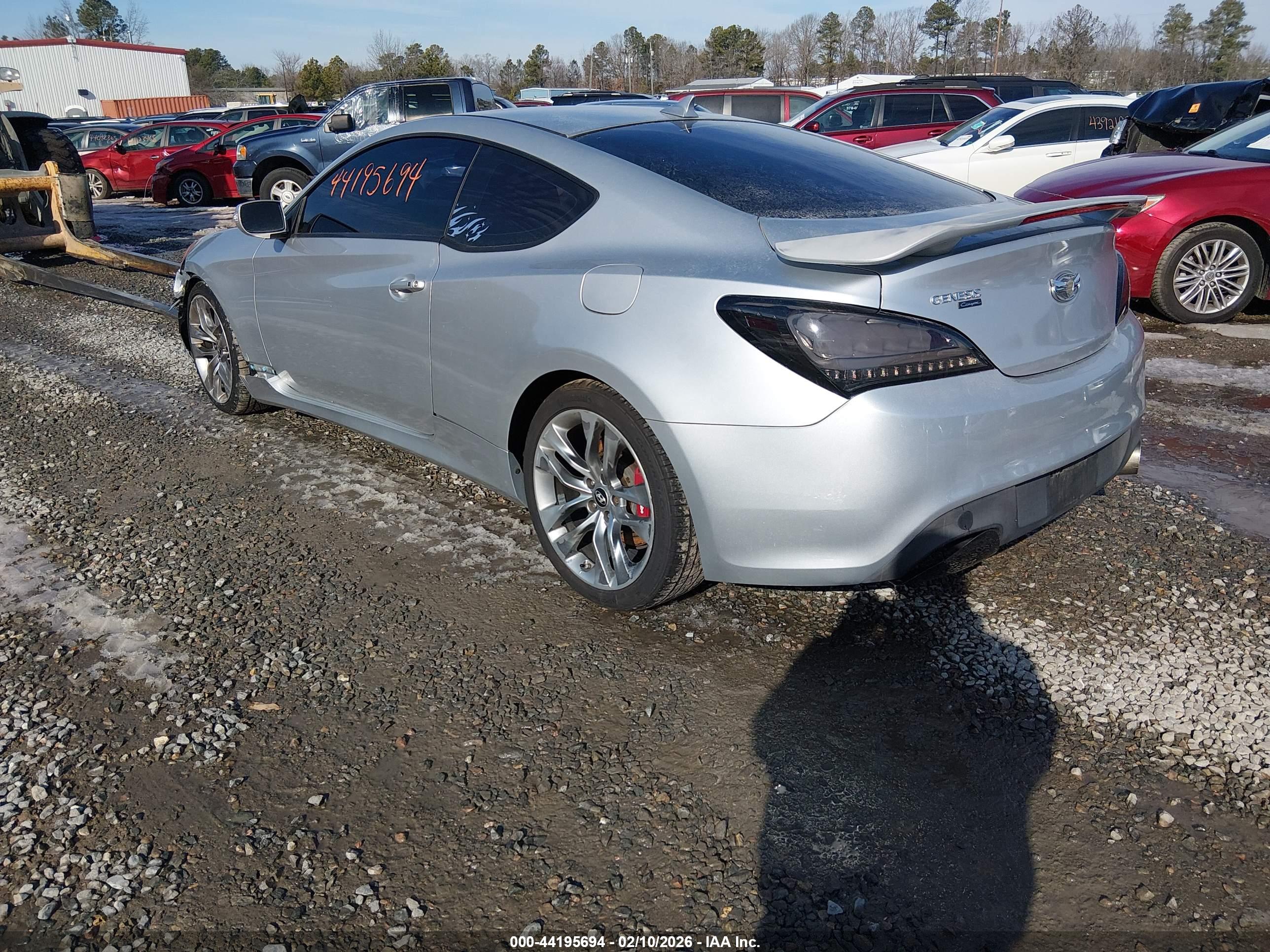 HYUNDAI GENESIS image 3