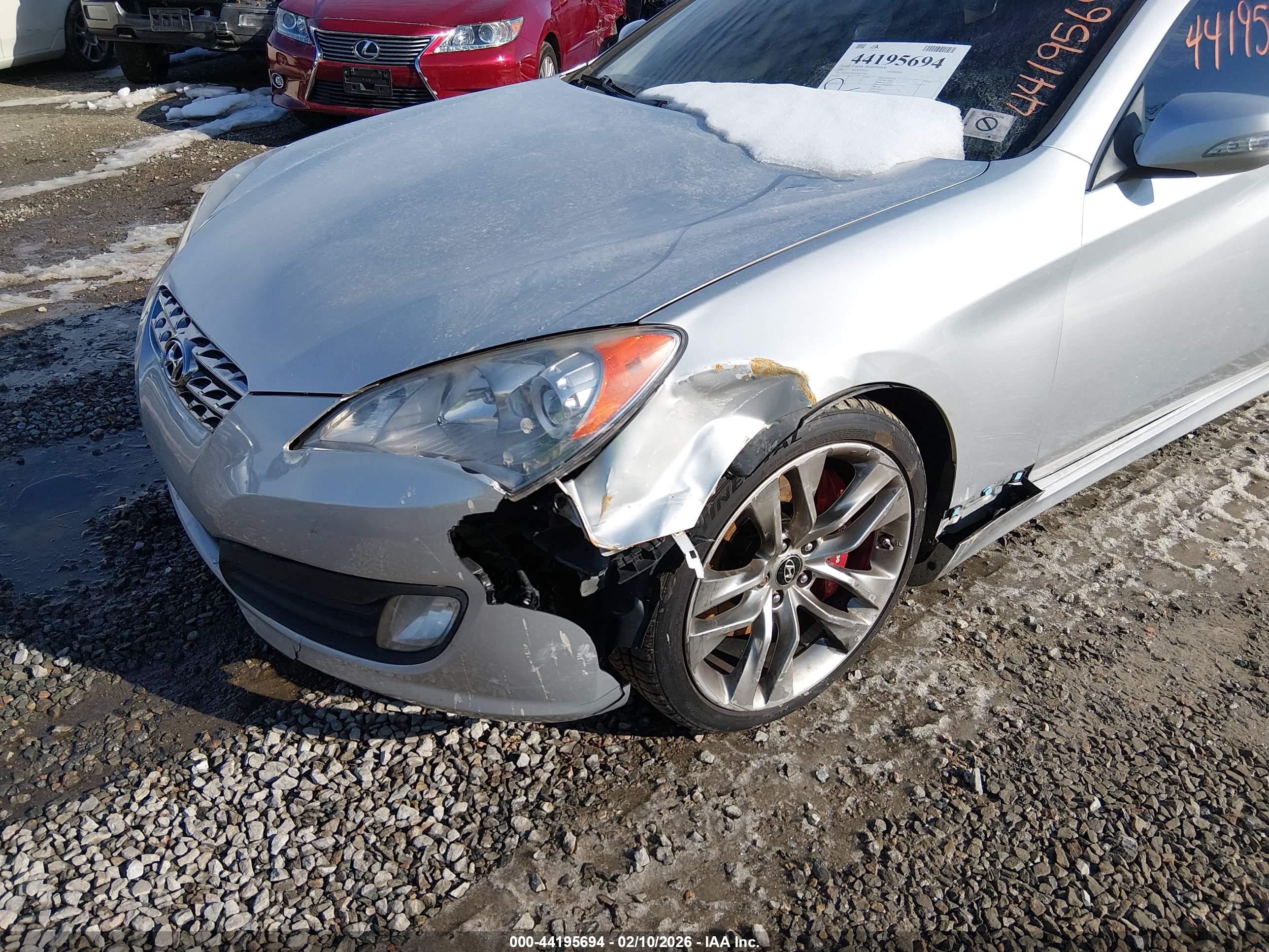 HYUNDAI GENESIS image 6