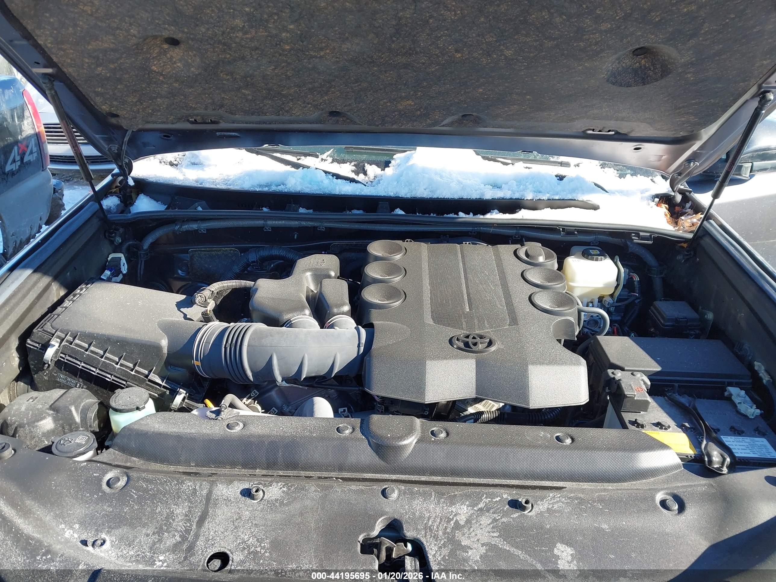 TOYOTA 4RUNNER image 10
