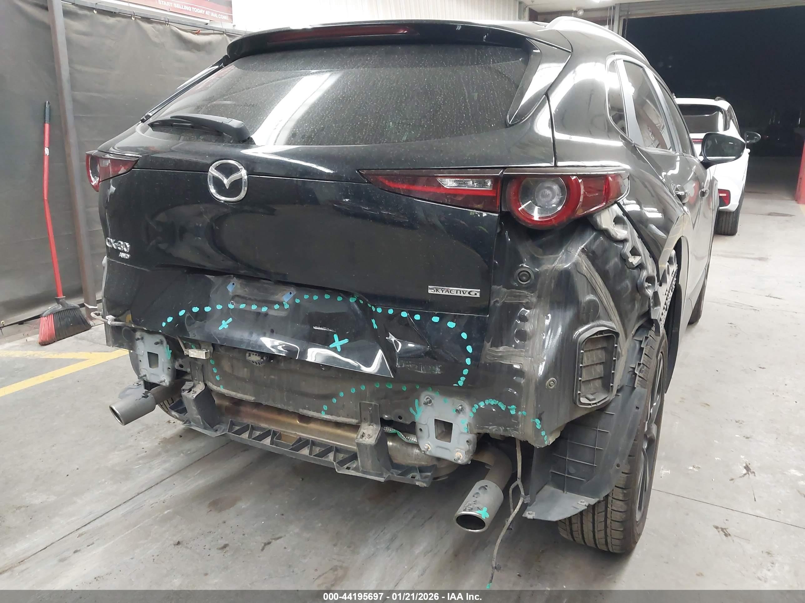 MAZDA CX-30 image 6
