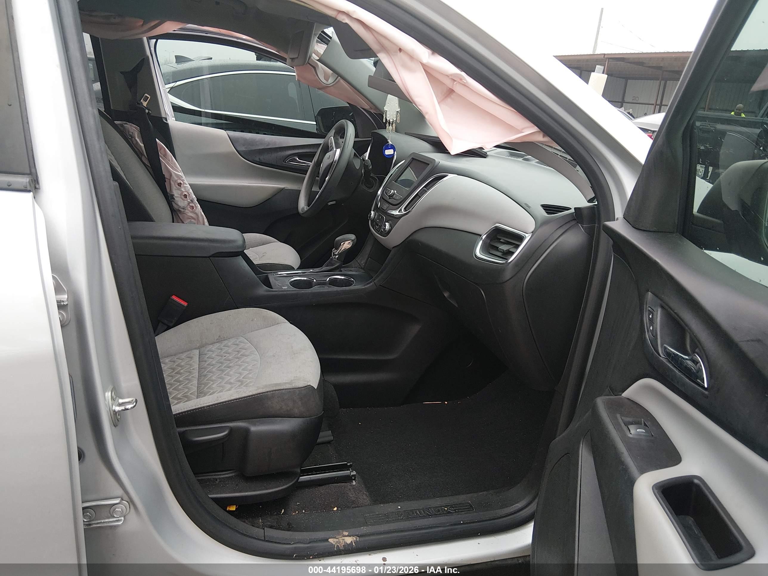 CHEVROLET EQUINOX image 5