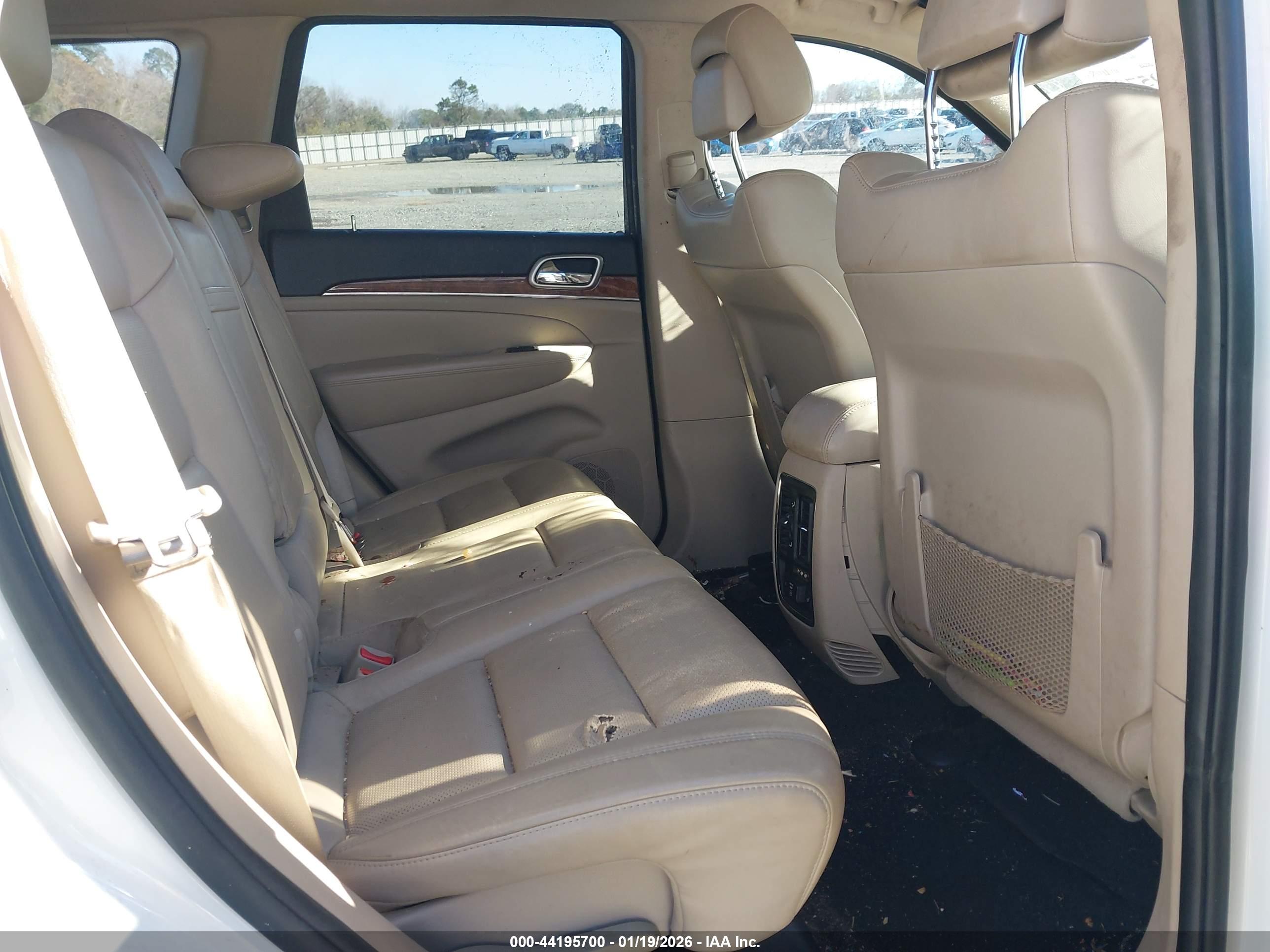 JEEP GRAND image 8