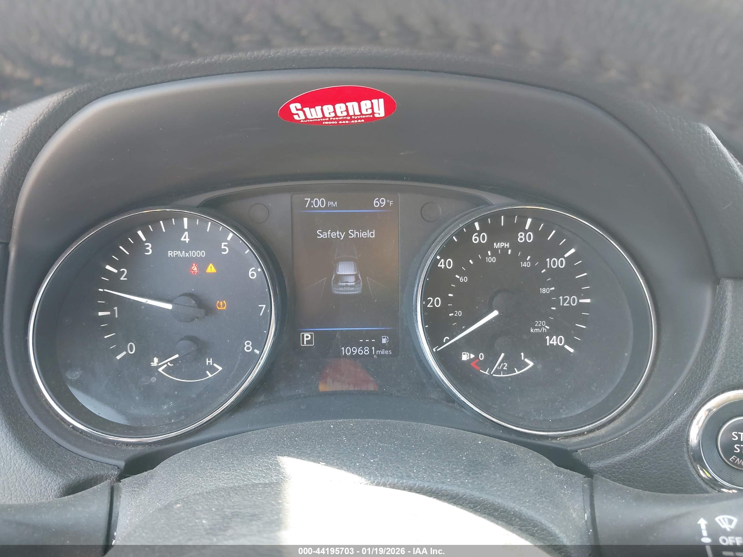 NISSAN ROGUE image 7