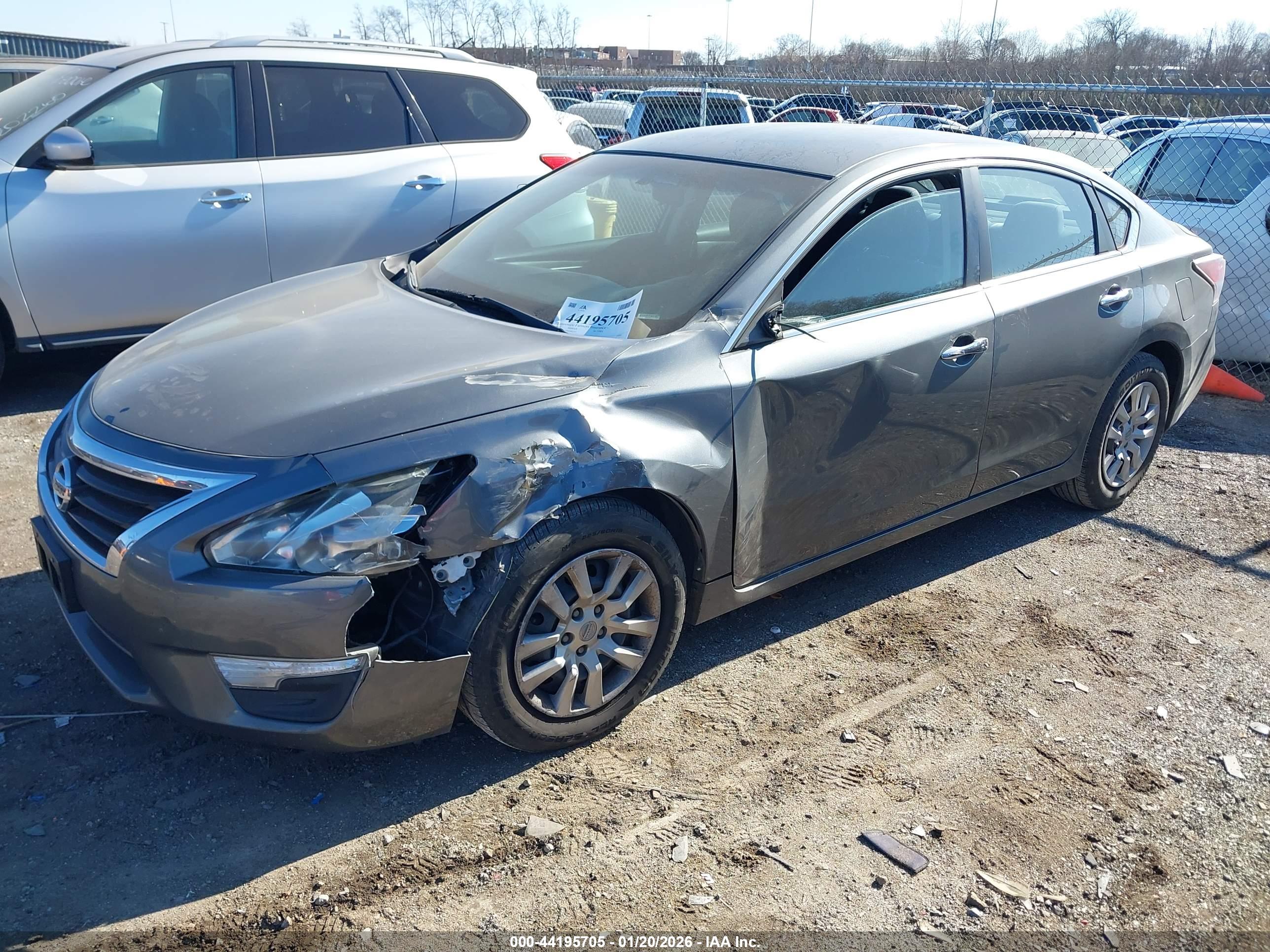 NISSAN ALTIMA image 2