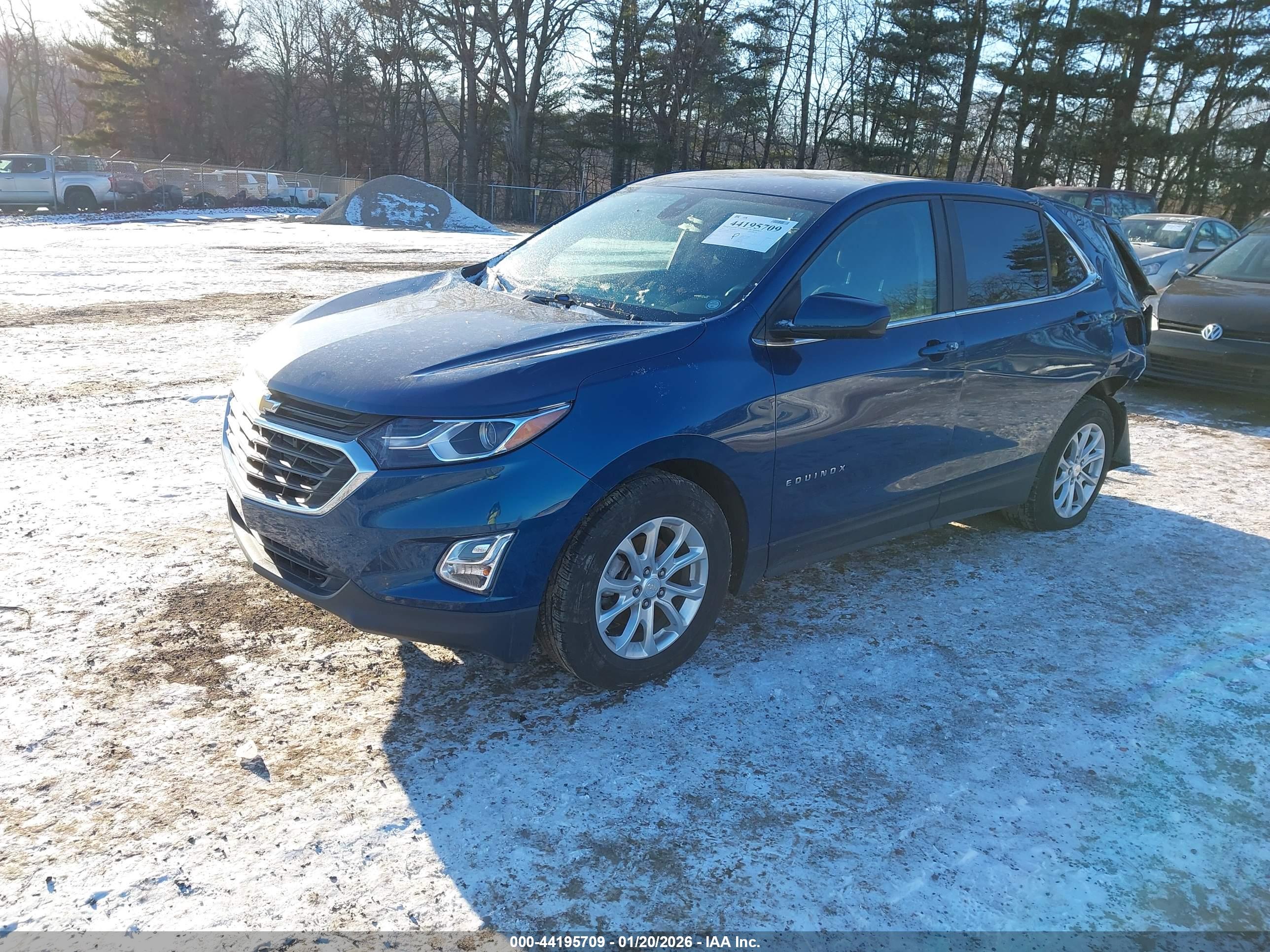 CHEVROLET EQUINOX image 2