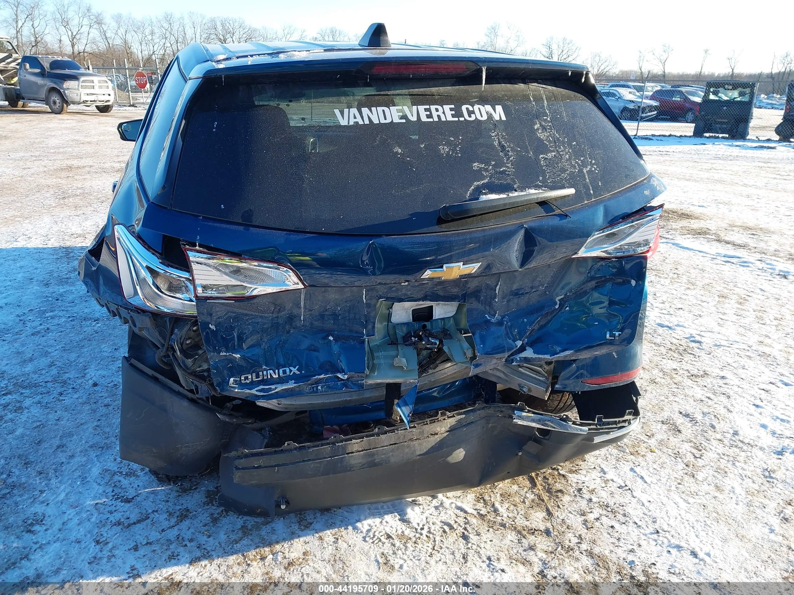 CHEVROLET EQUINOX image 6