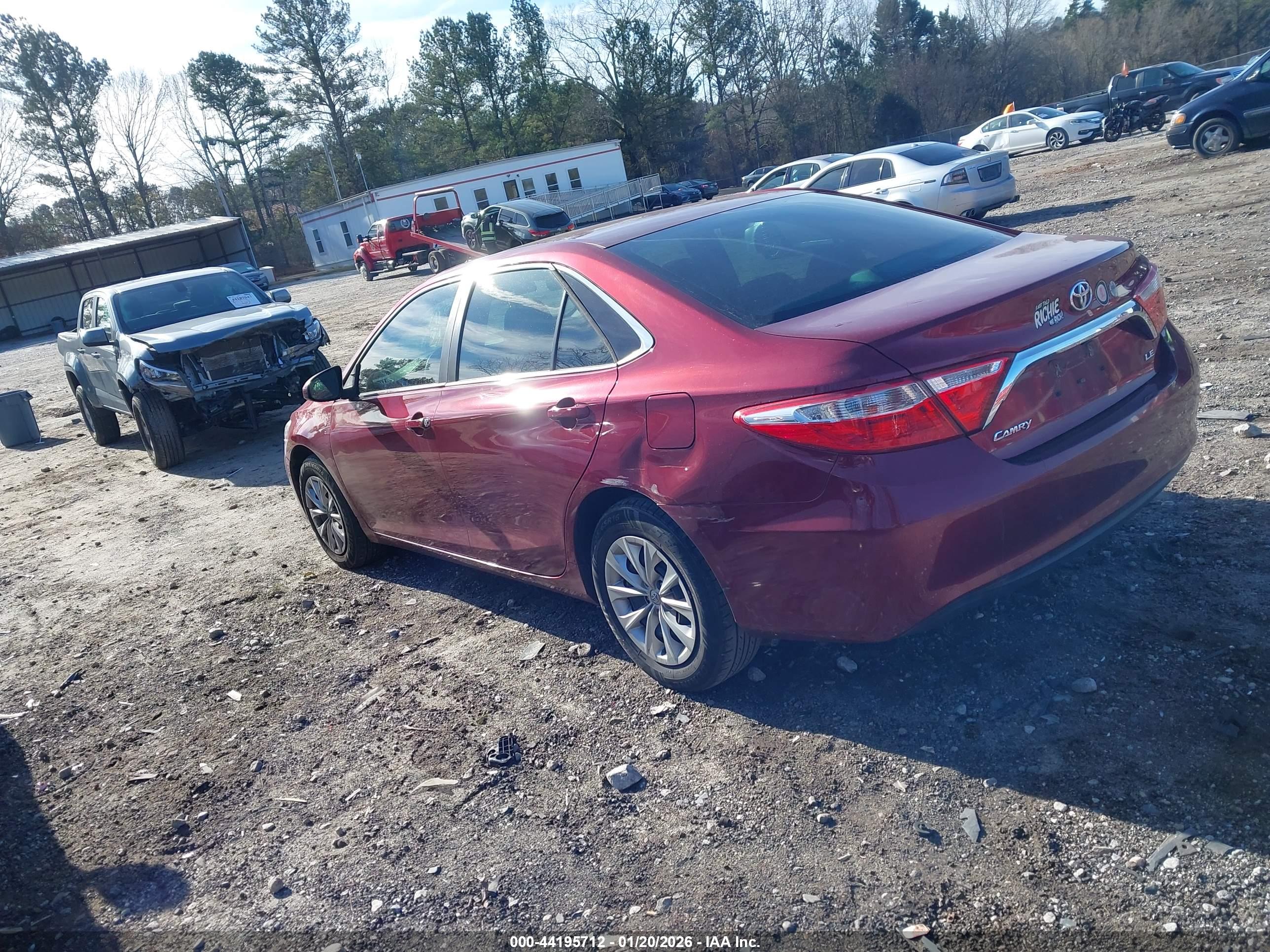 TOYOTA CAMRY image 3
