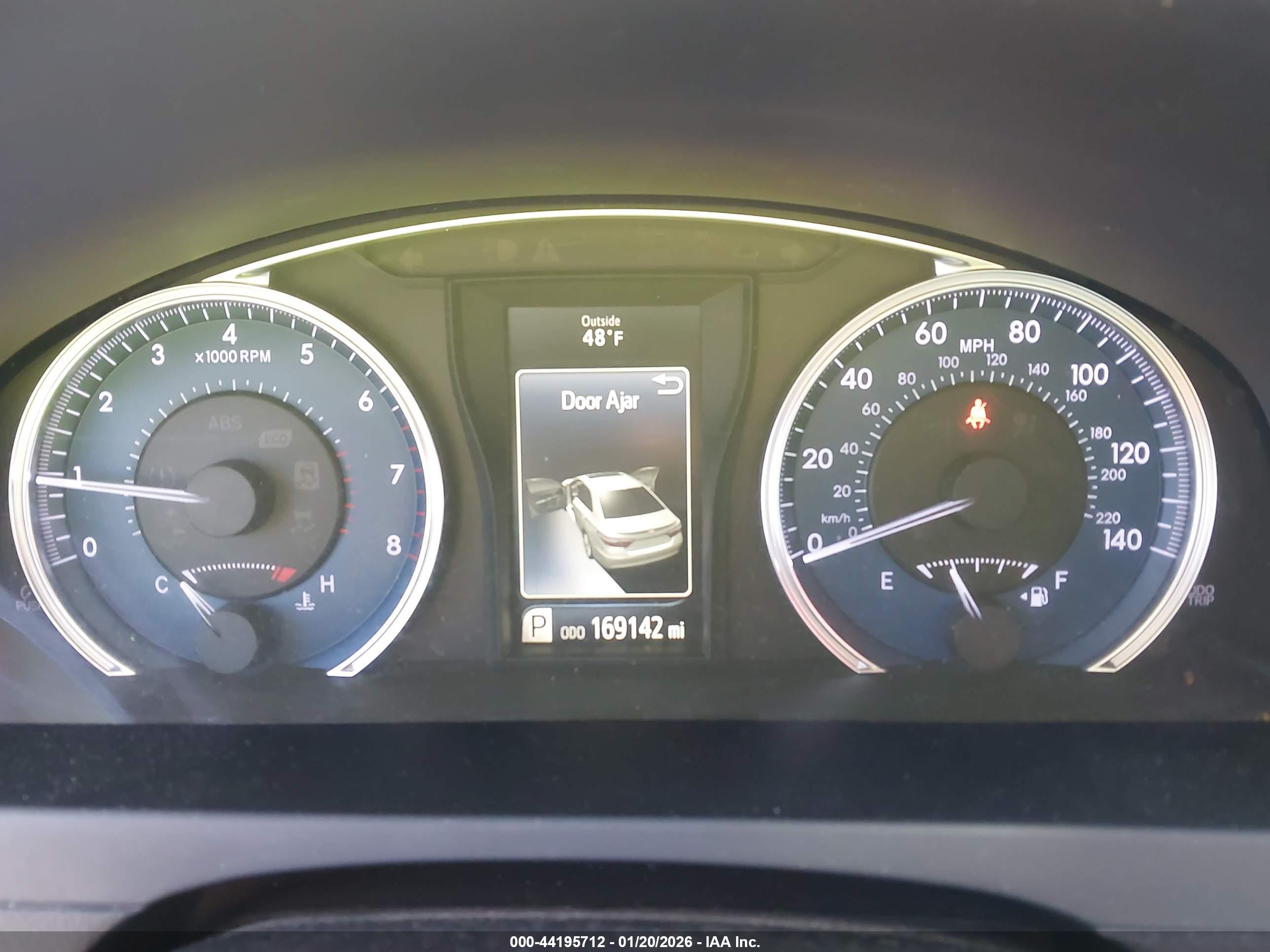 TOYOTA CAMRY image 7