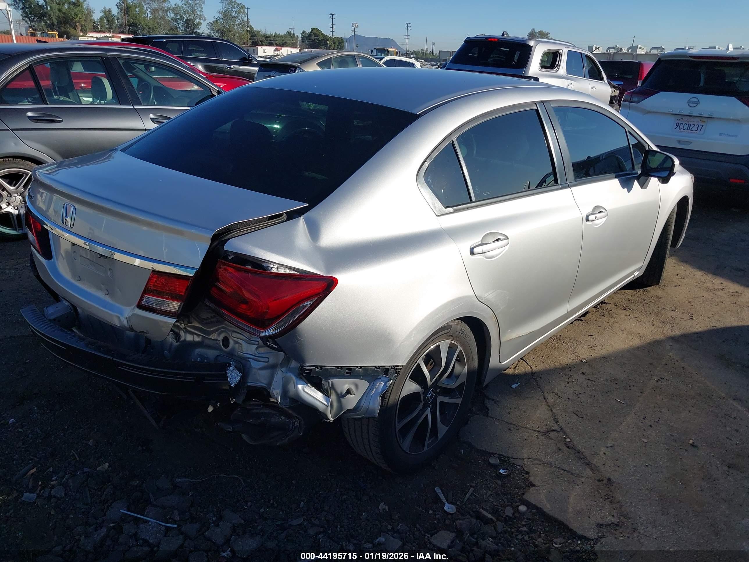 HONDA CIVIC image 4
