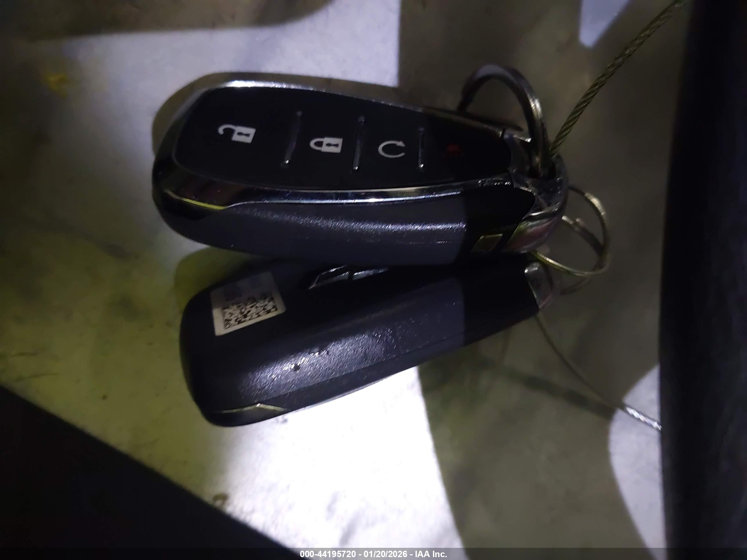 CHEVROLET EQUINOX image 11