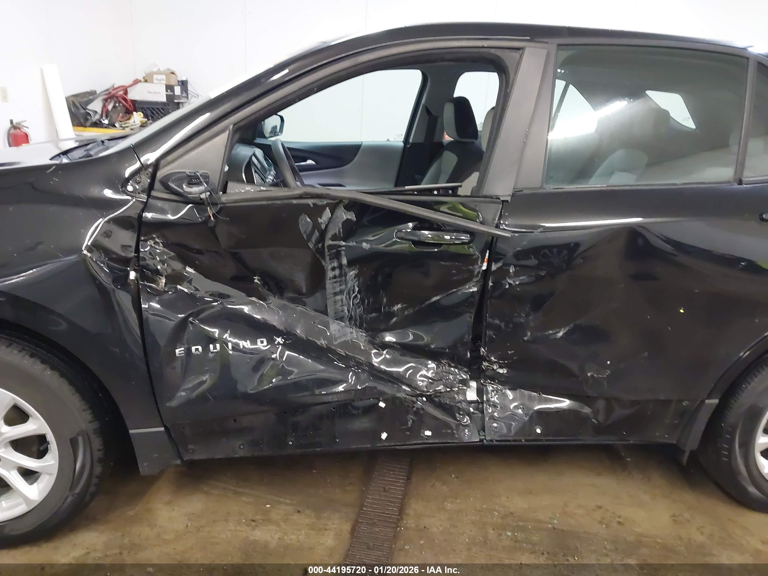 CHEVROLET EQUINOX image 6
