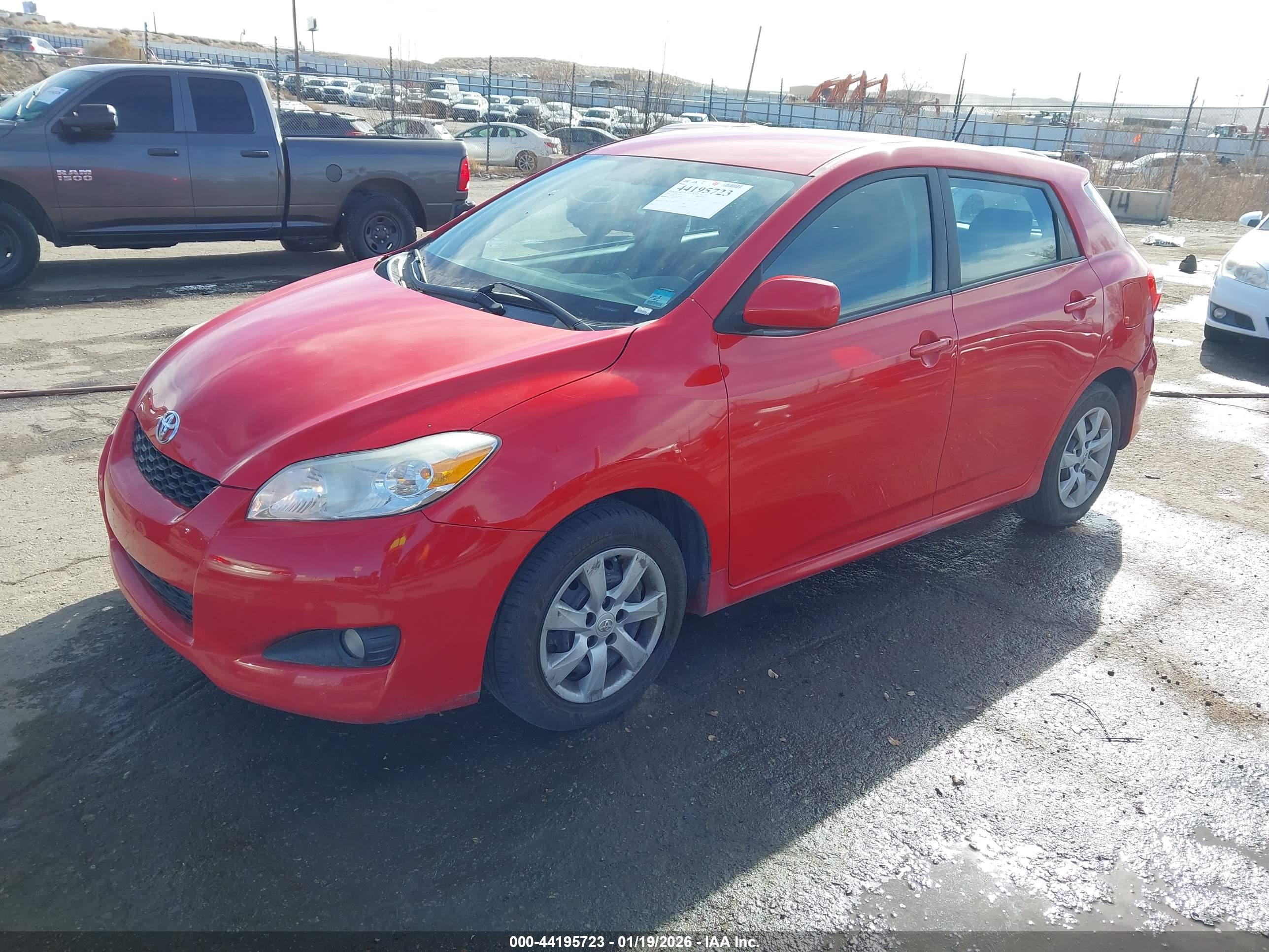 TOYOTA MATRIX image 2
