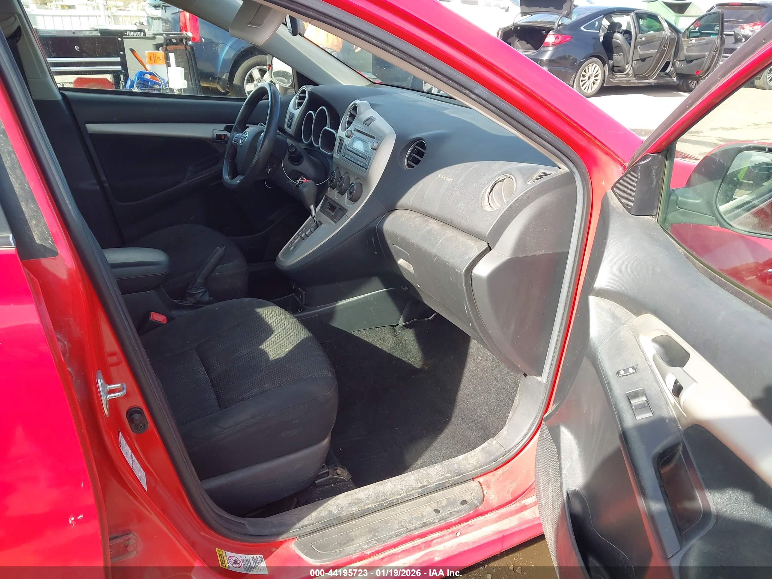 TOYOTA MATRIX image 5