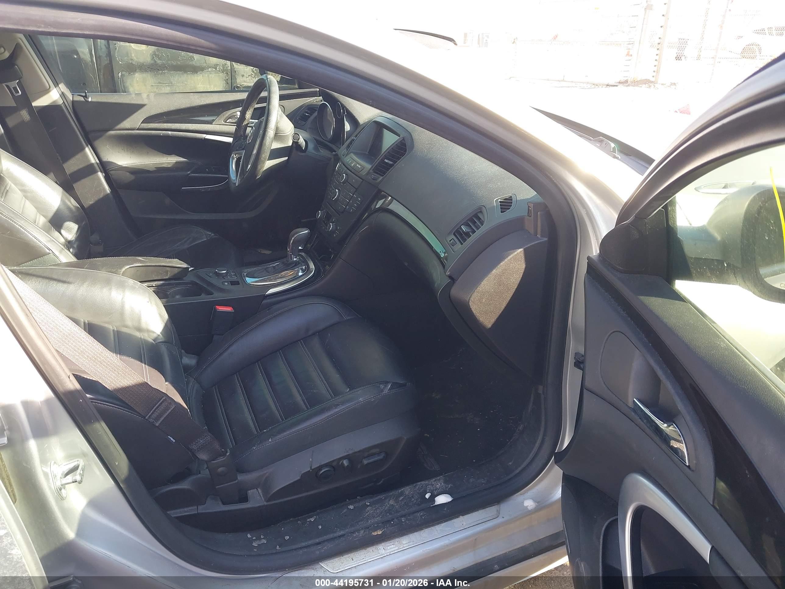 BUICK REGAL image 5