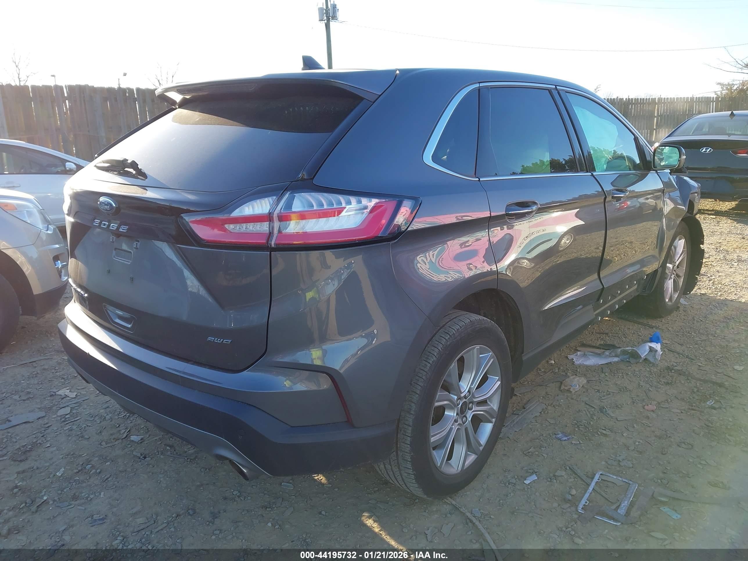 FORD EDGE image 4