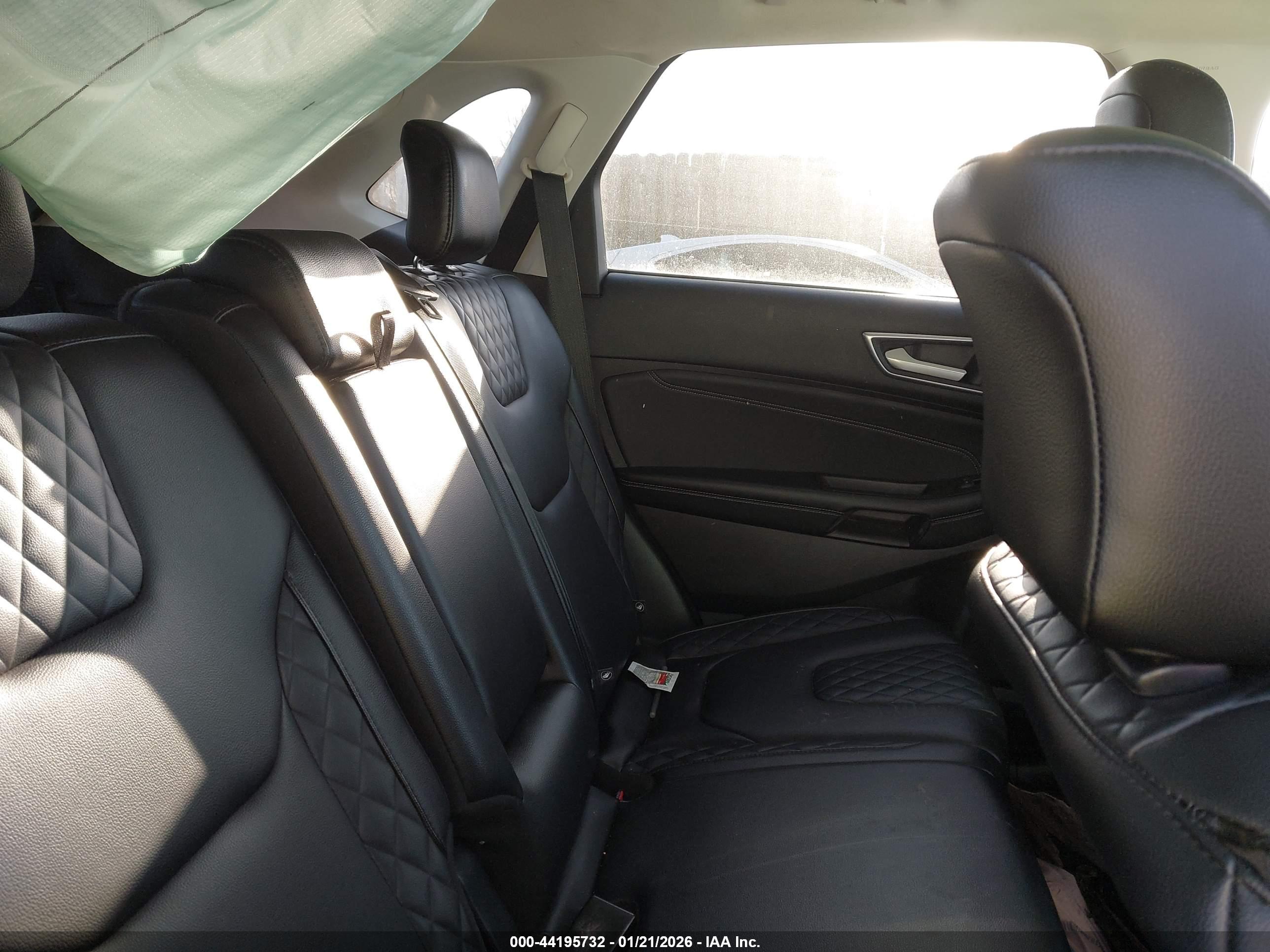 FORD EDGE image 8