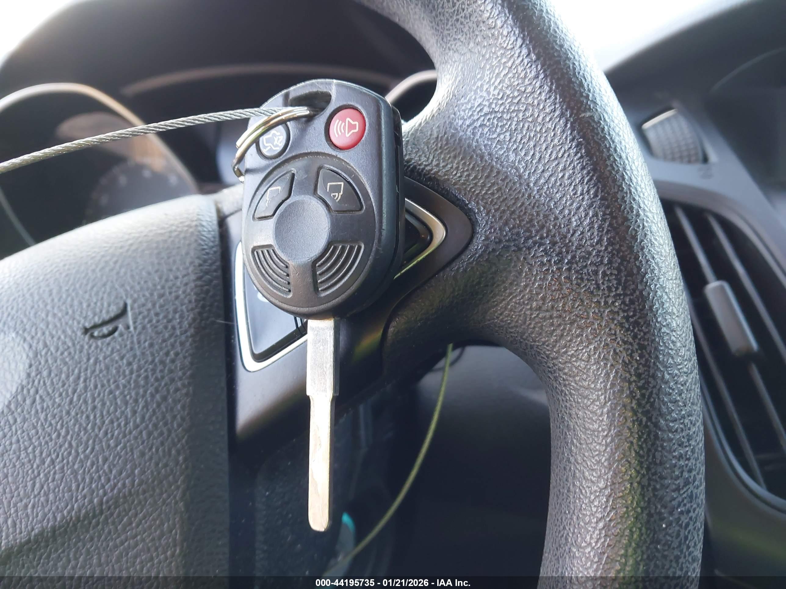 FORD FOCUS image 11