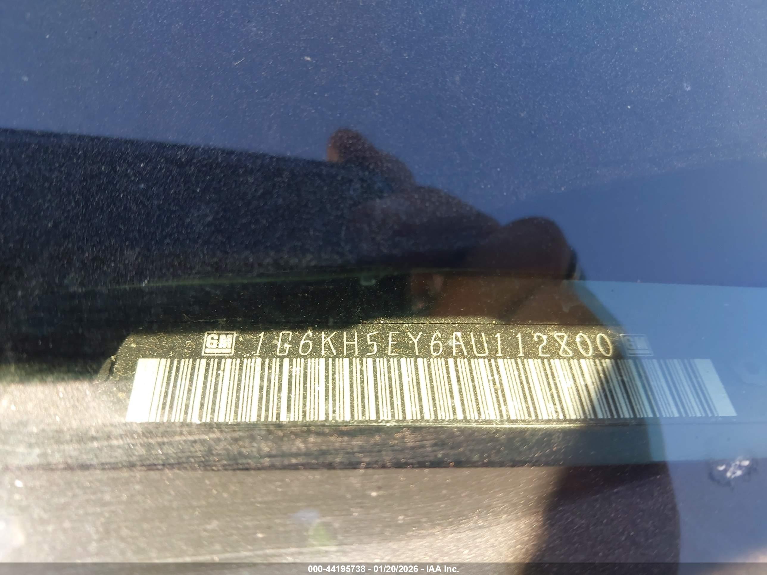 CADILLAC DTS image 9