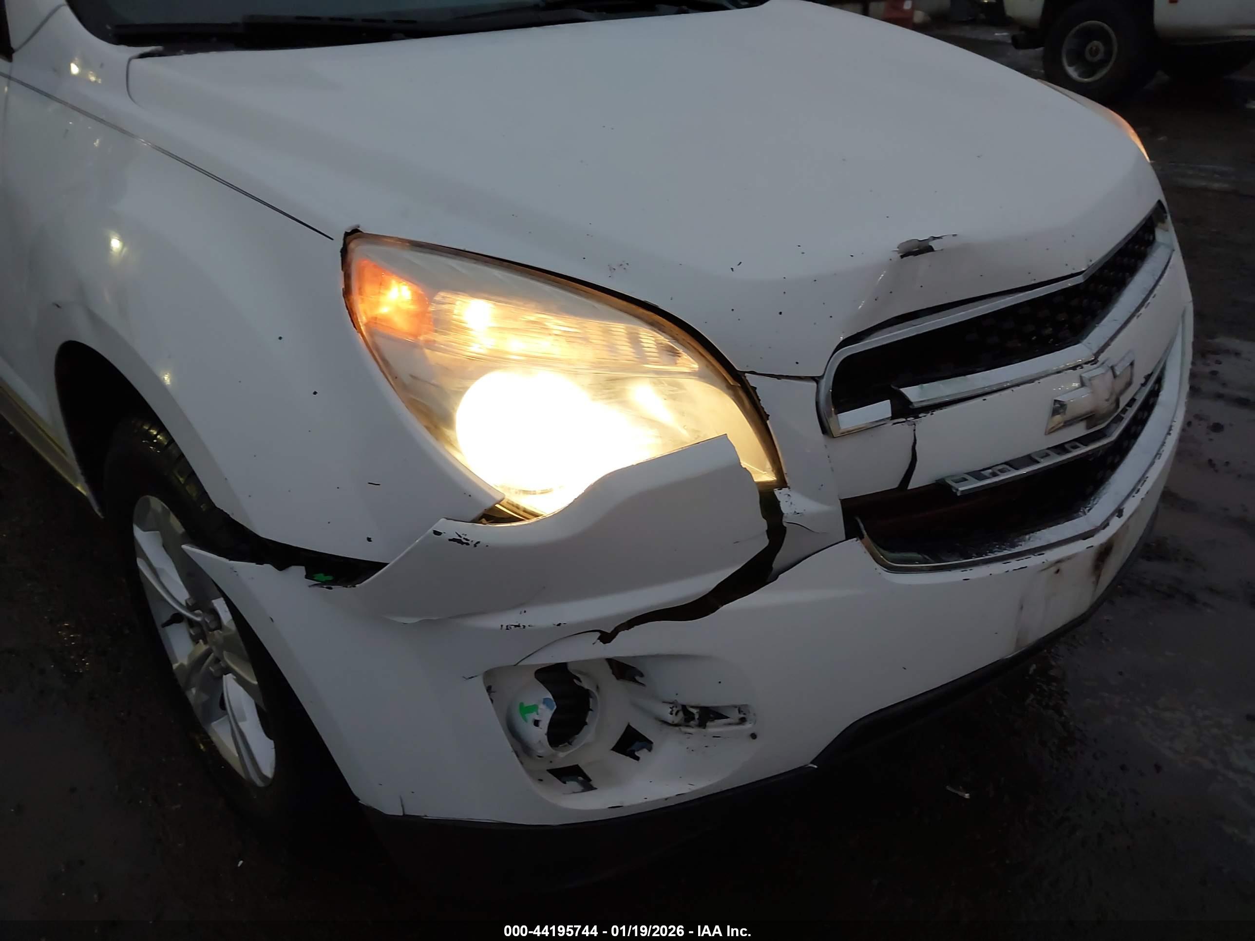 CHEVROLET EQUINOX image 6