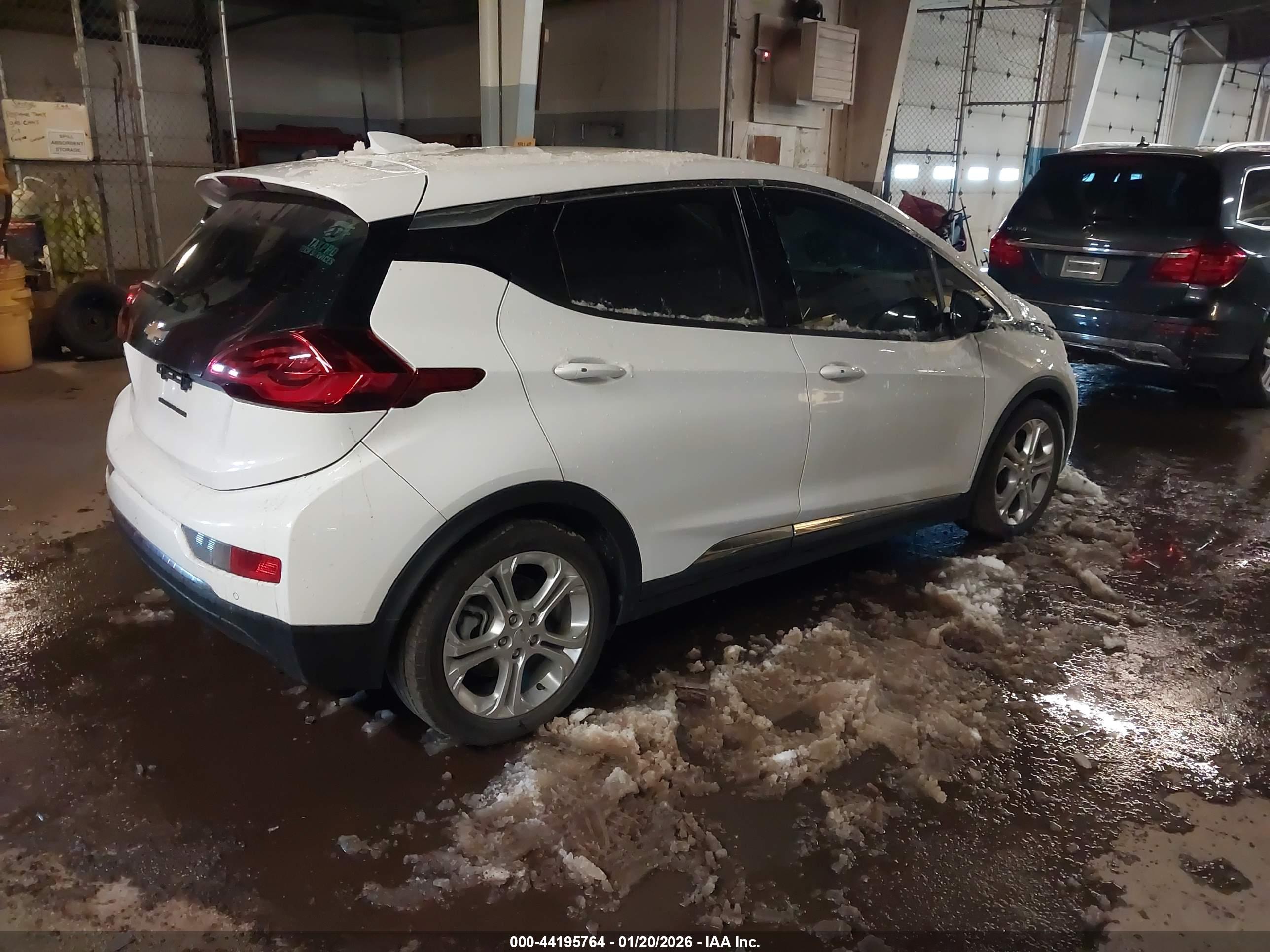 CHEVROLET BOLT image 4
