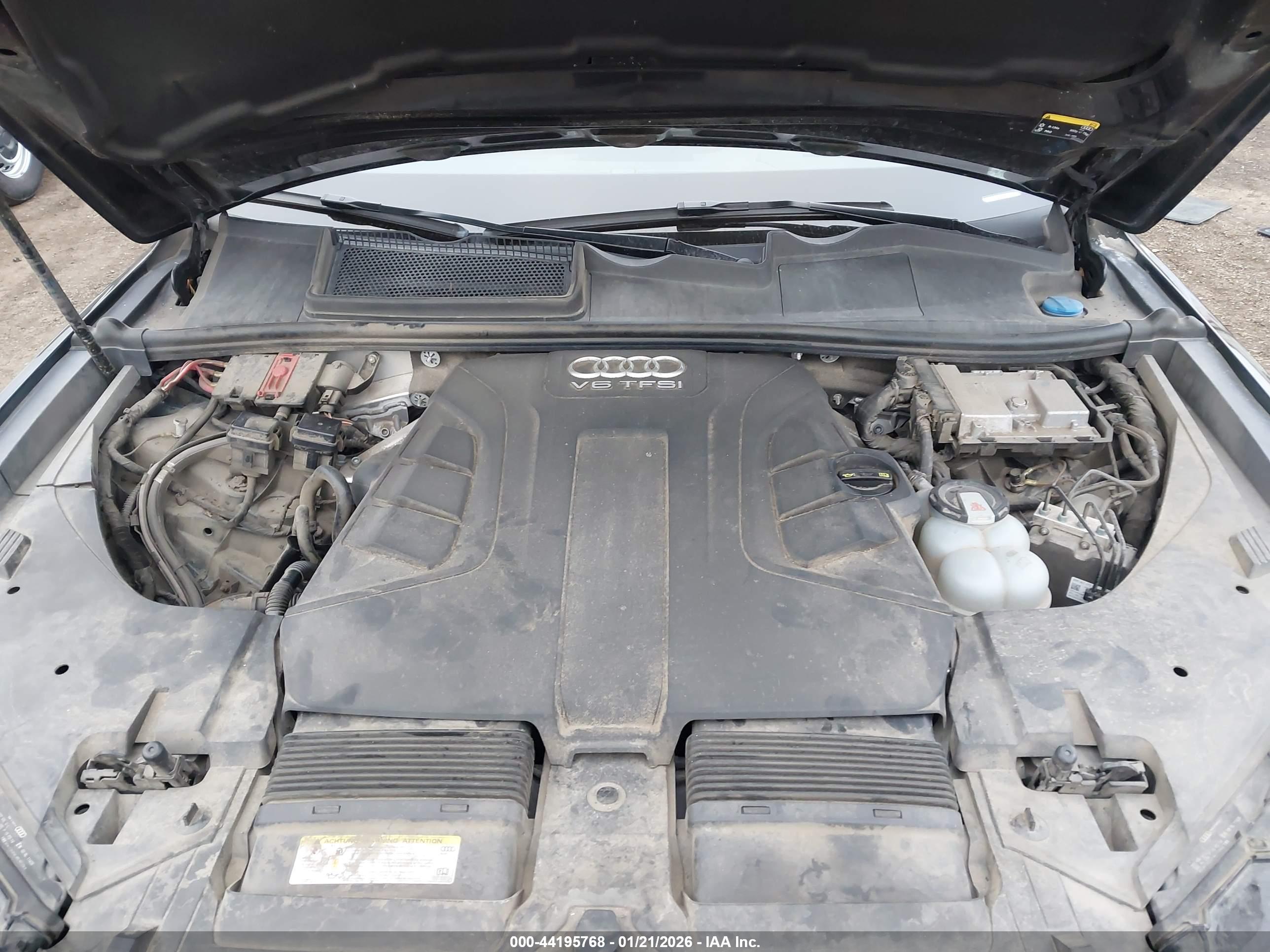 AUDI Q7 image 10