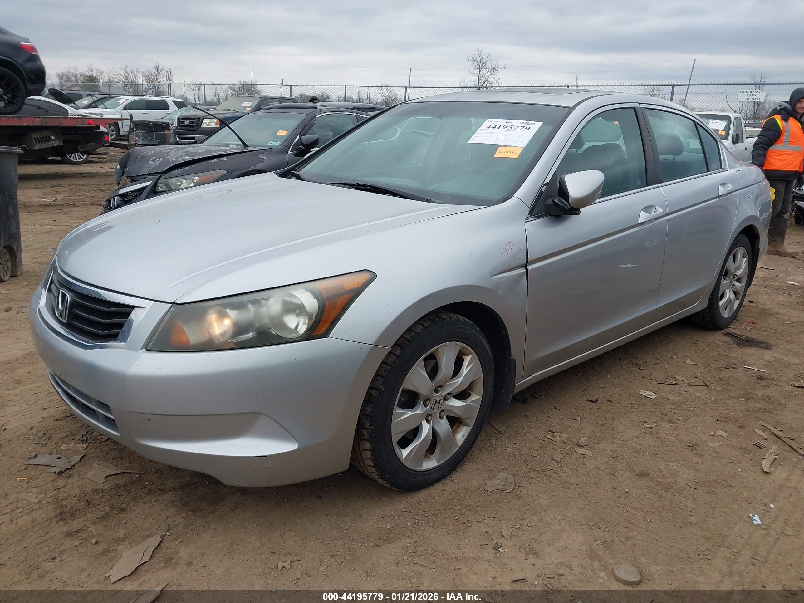 HONDA ACCORD image 2