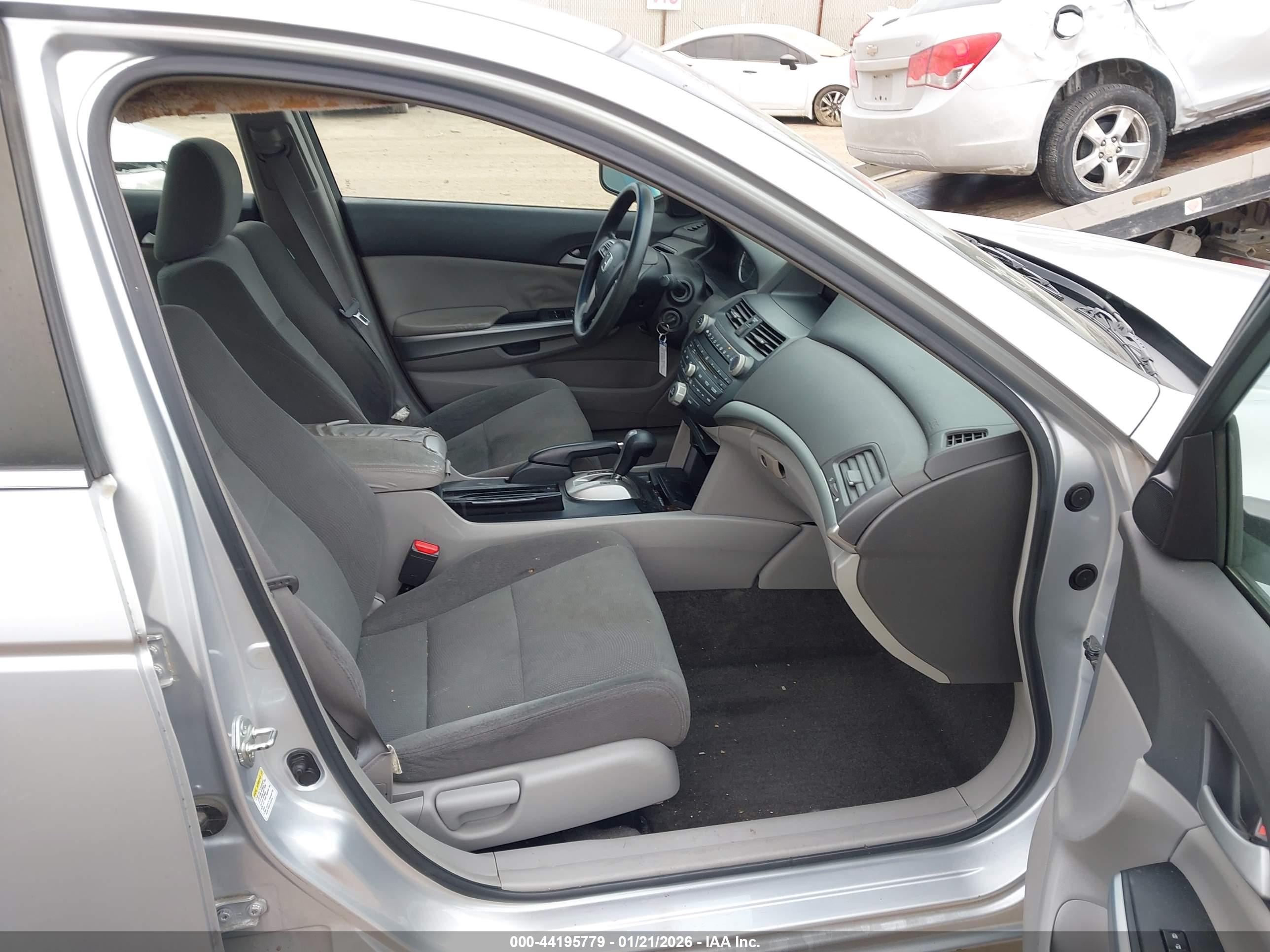 HONDA ACCORD image 5