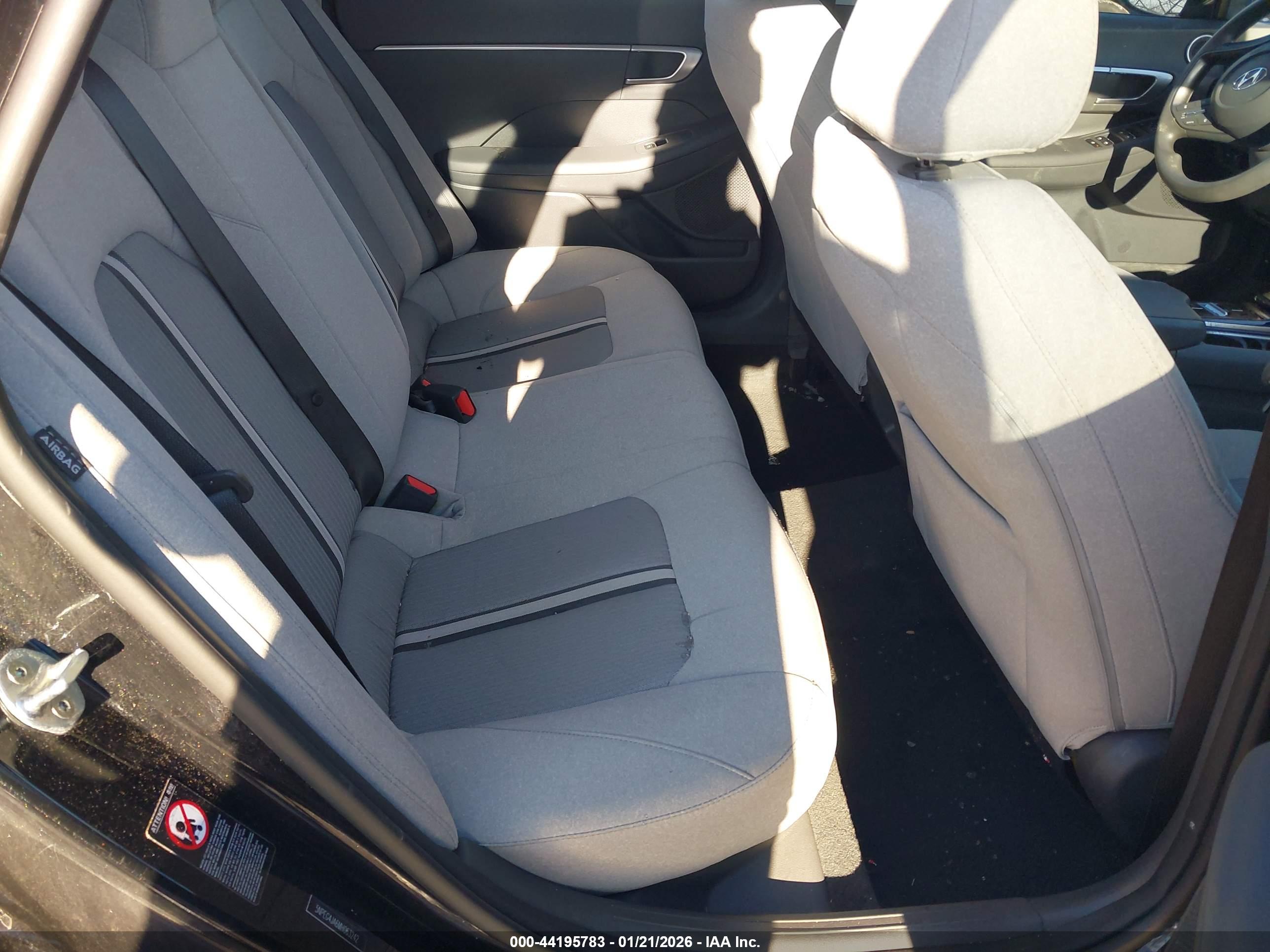 HYUNDAI SONATA image 8