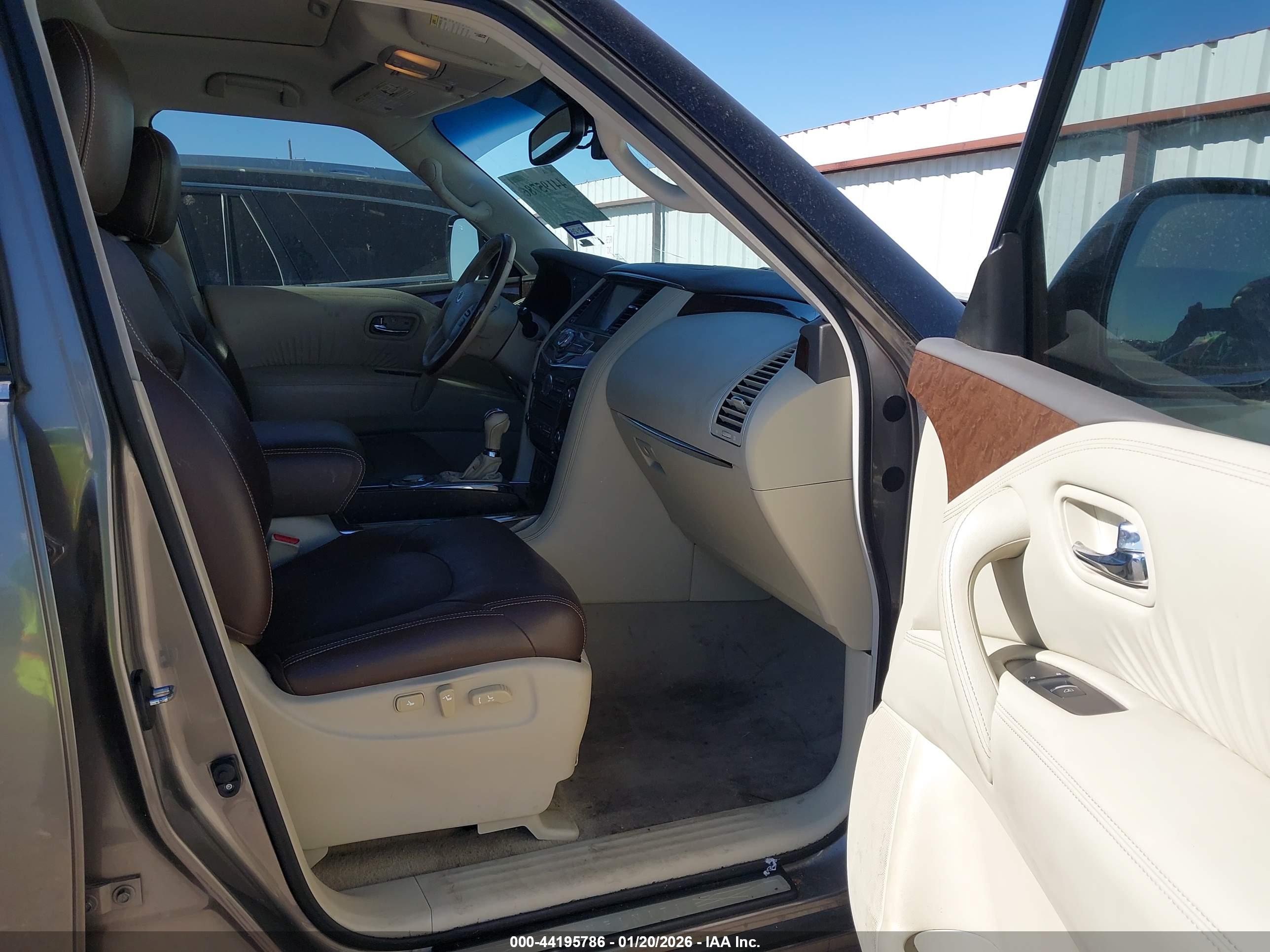 INFINITI QX80 image 5