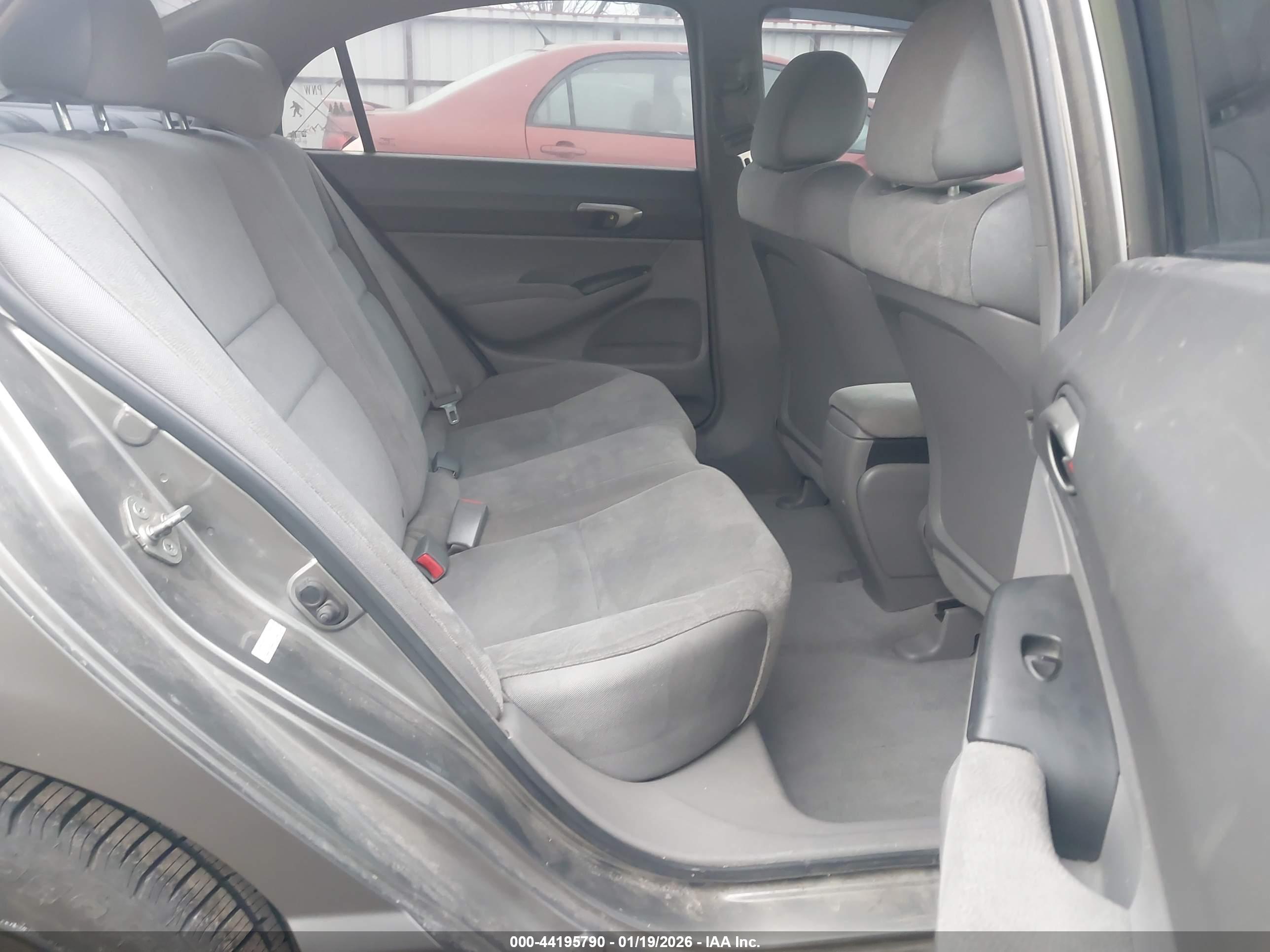 HONDA CIVIC image 8
