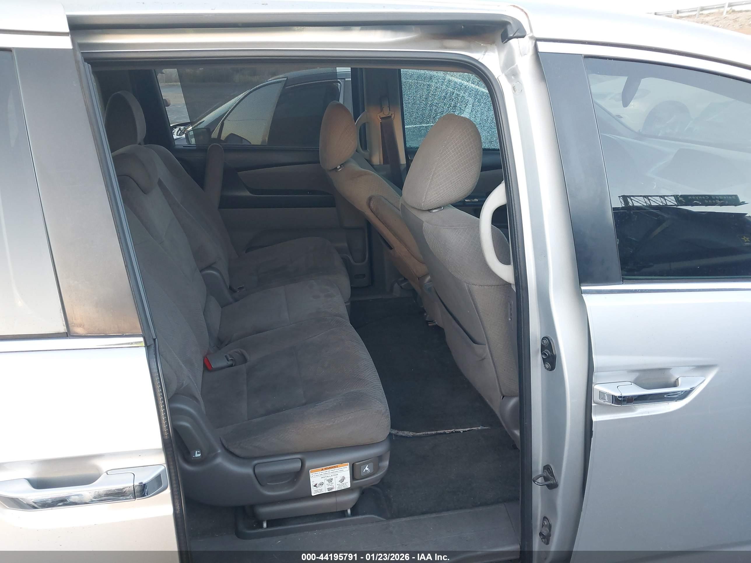 HONDA ODYSSEY image 8