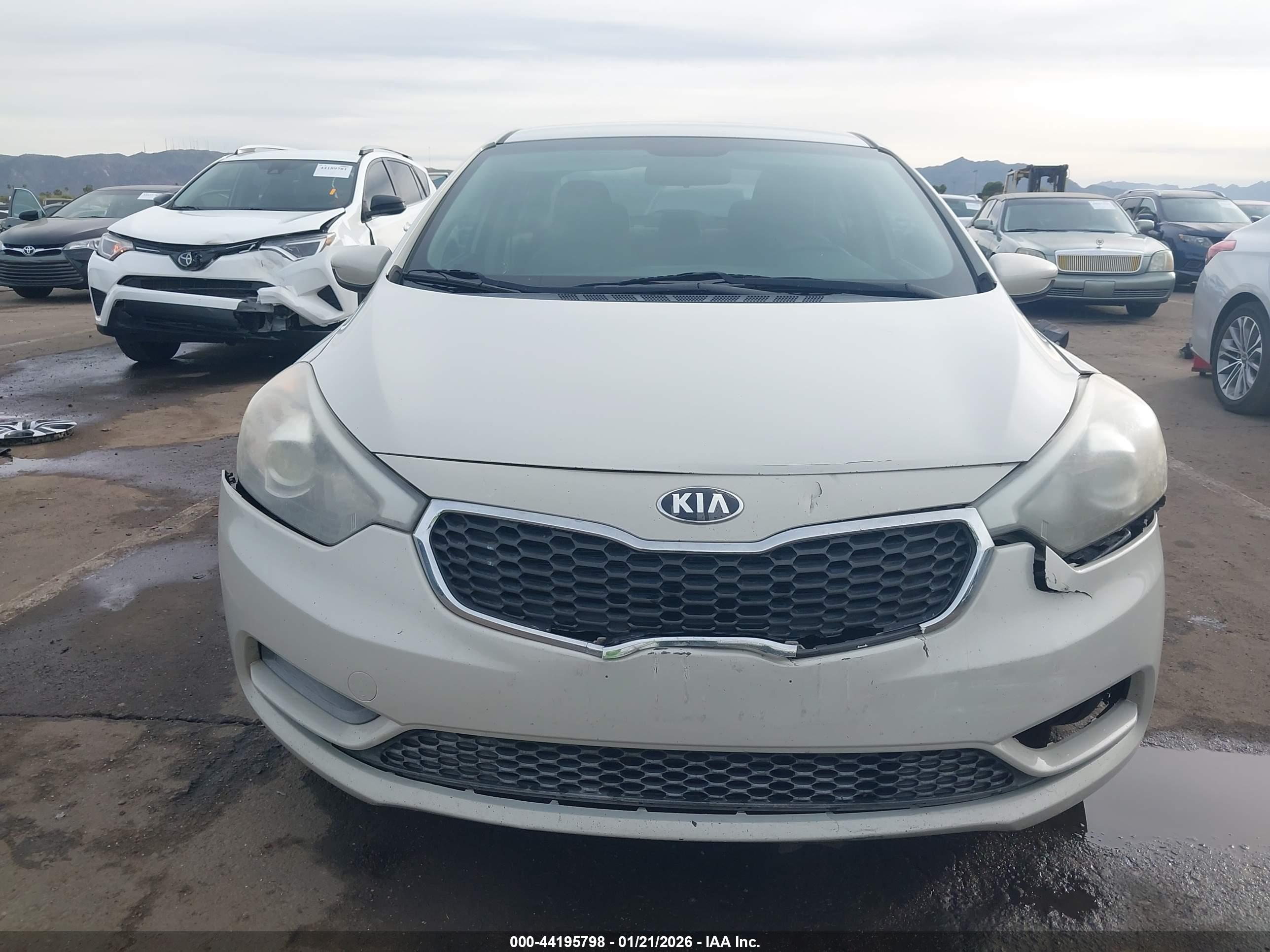 KIA FORTE image 6