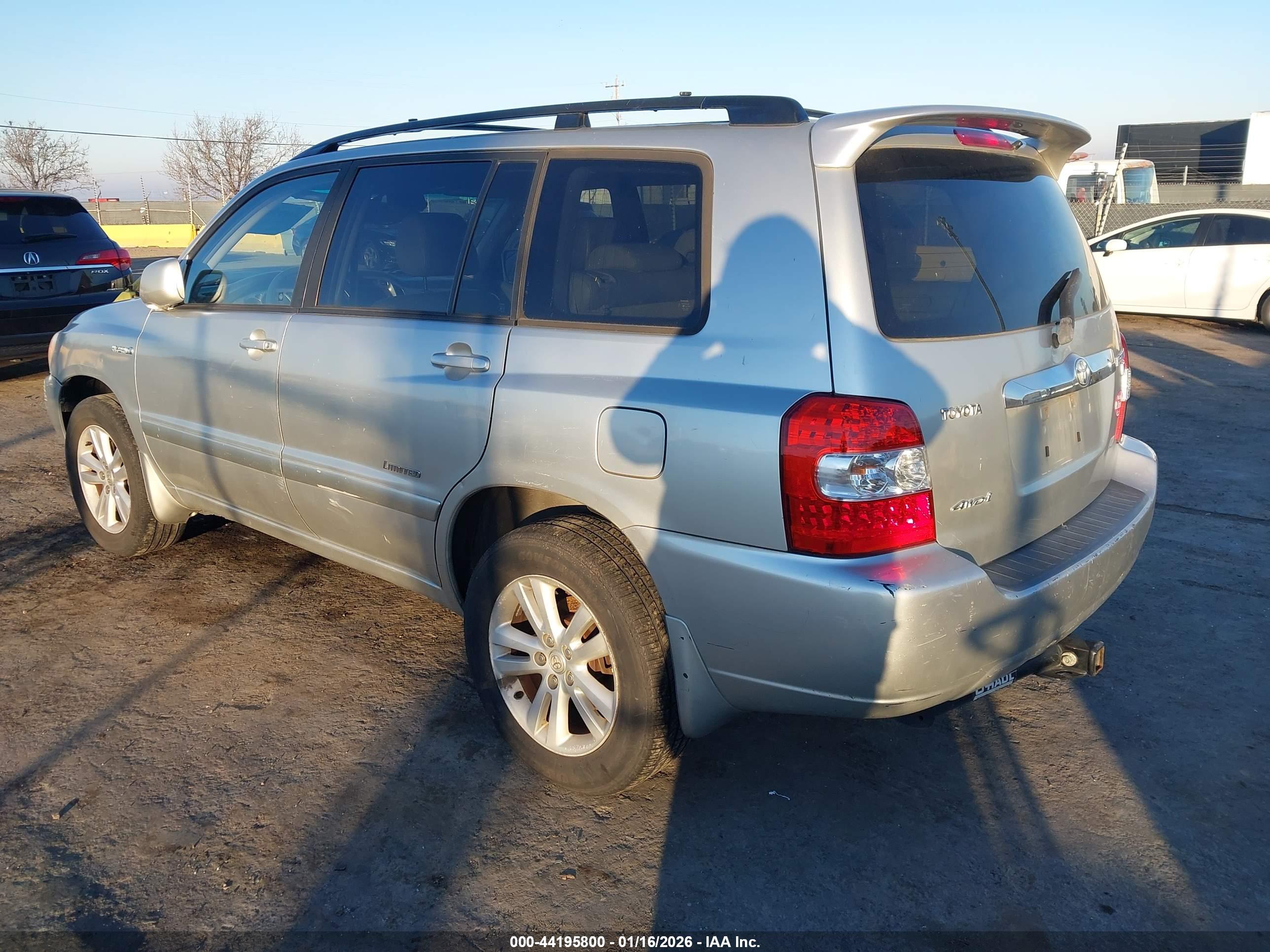 TOYOTA HIGHLANDER image 3