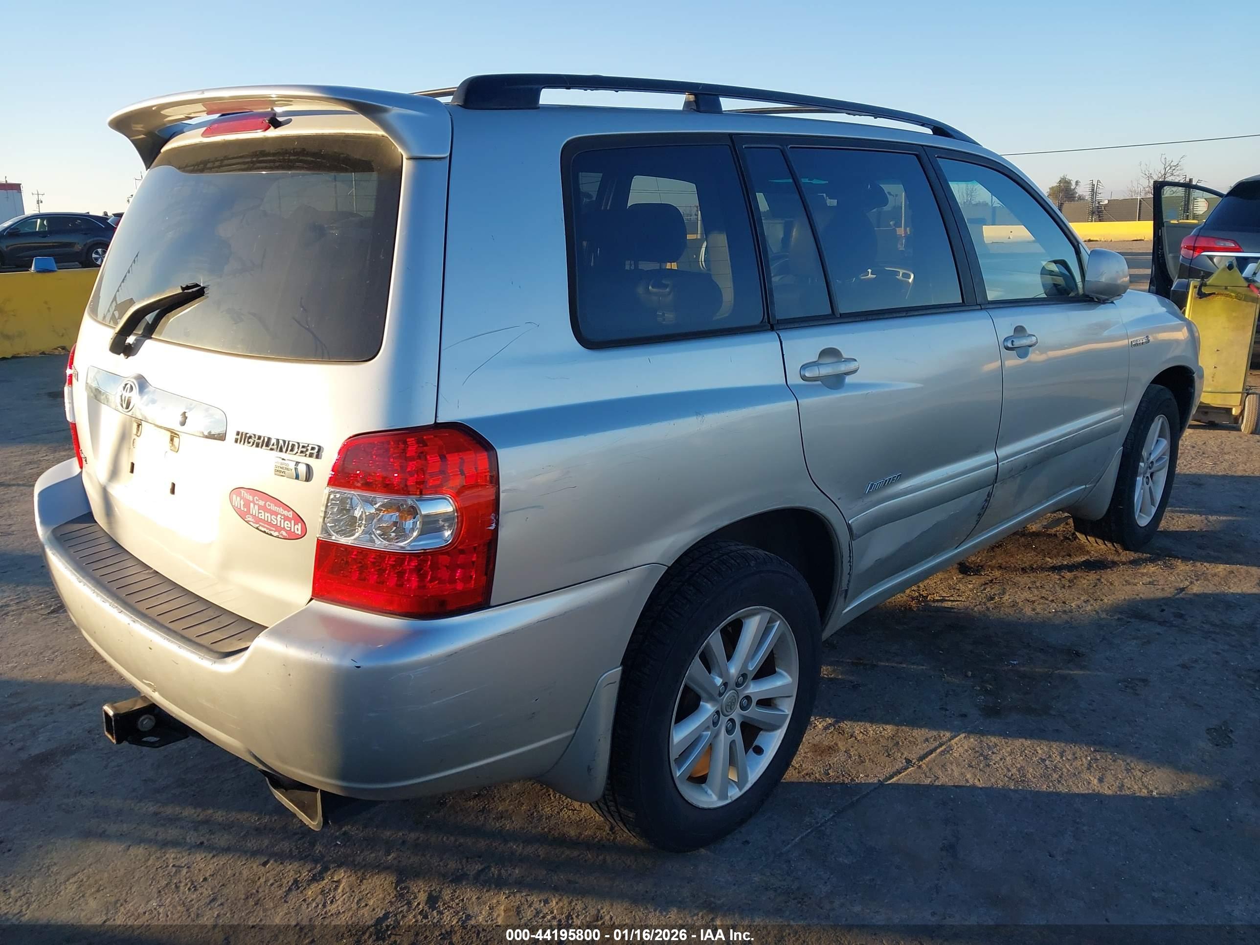 TOYOTA HIGHLANDER image 4