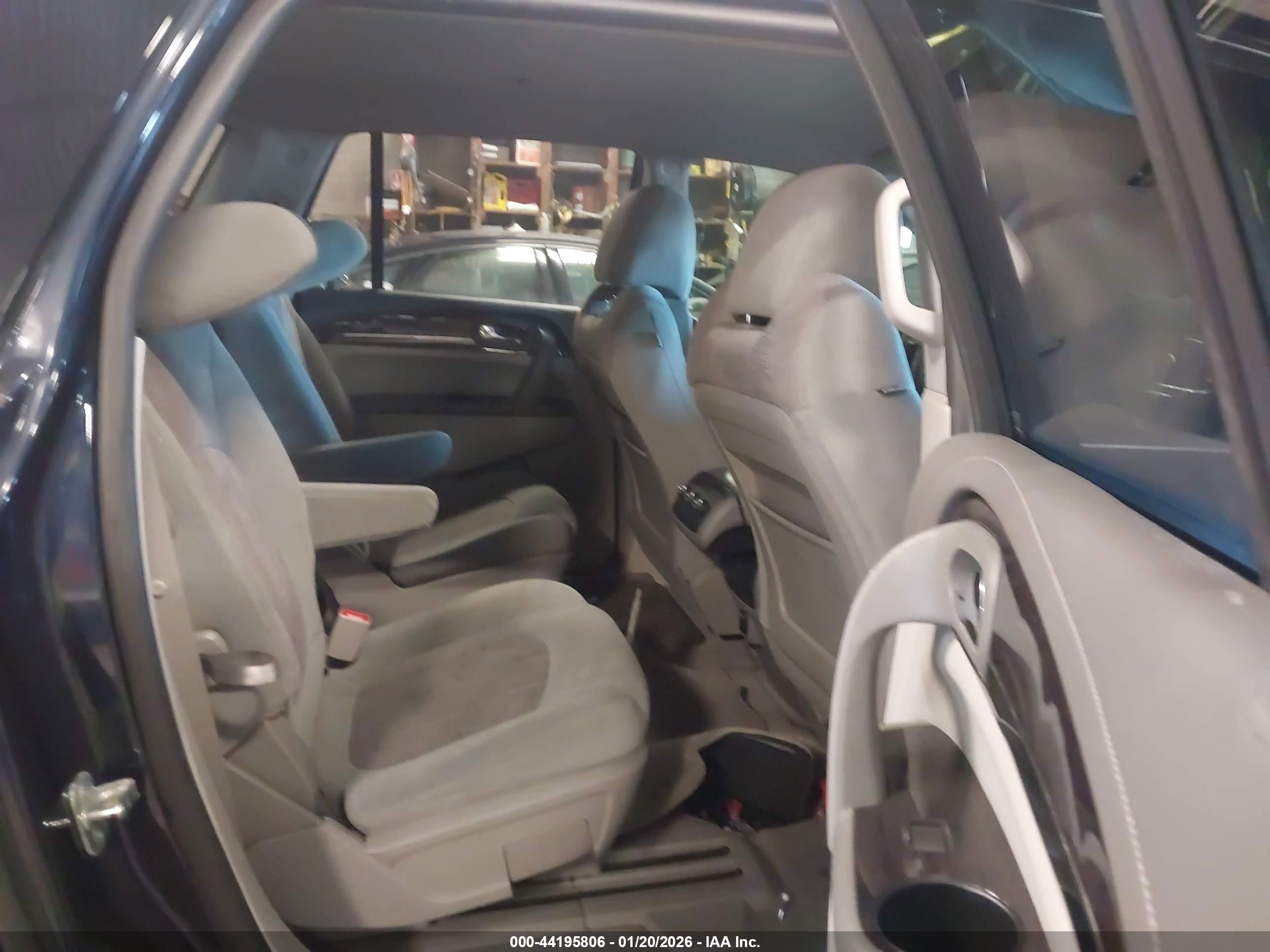 BUICK ENCLAVE image 8