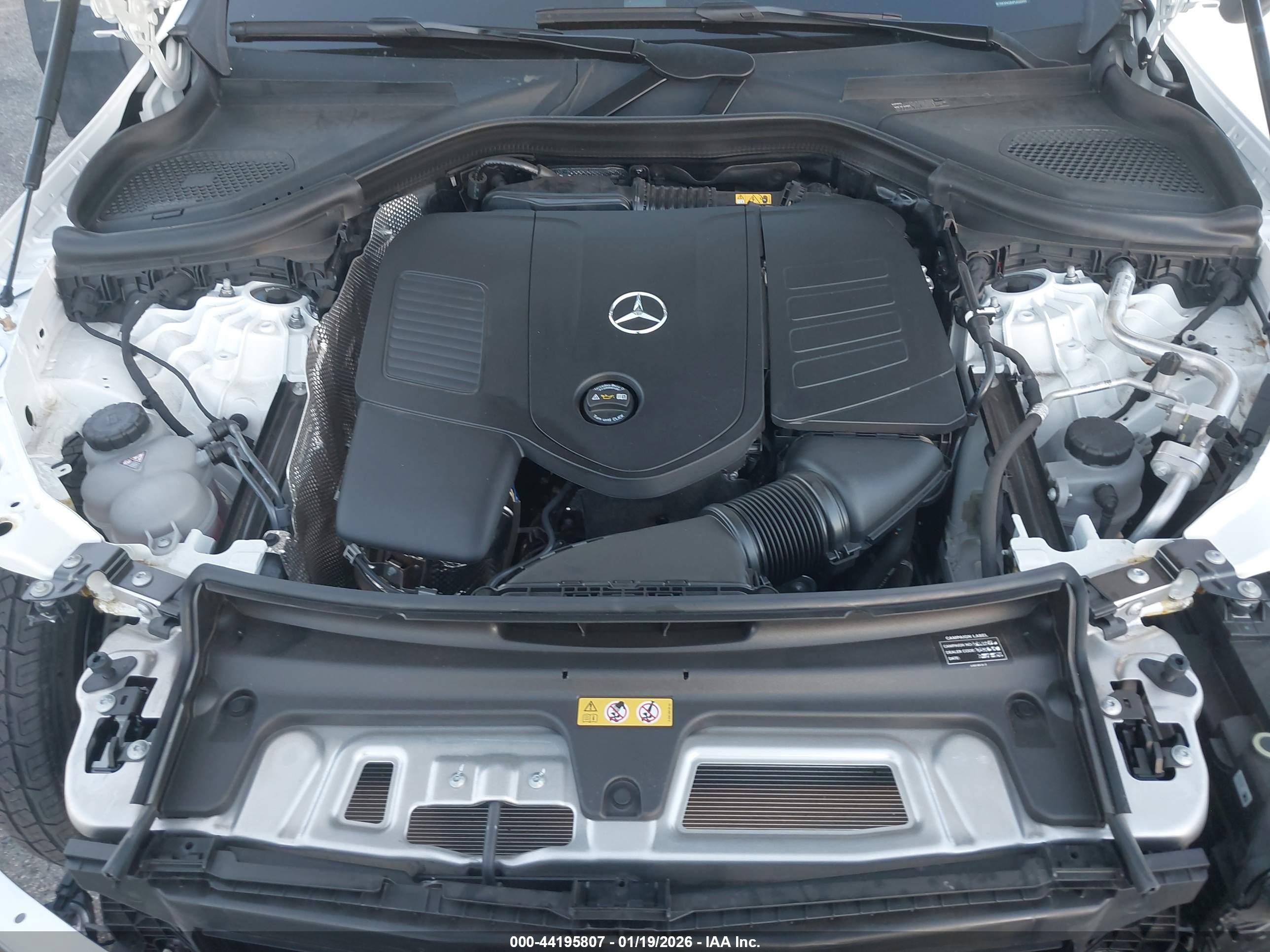 MERCEDES-BENZ GLC image 10