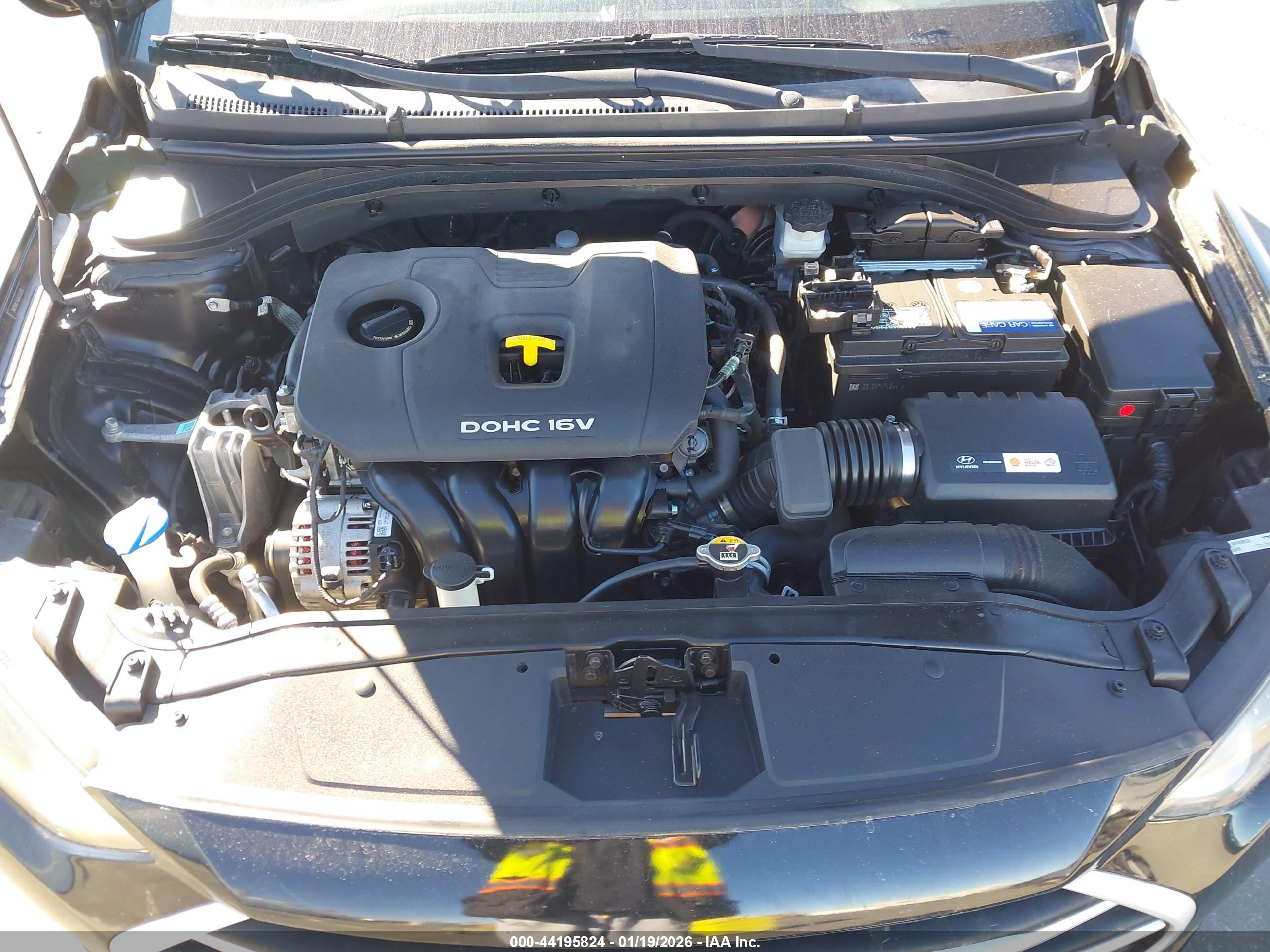 HYUNDAI ELANTRA image 10