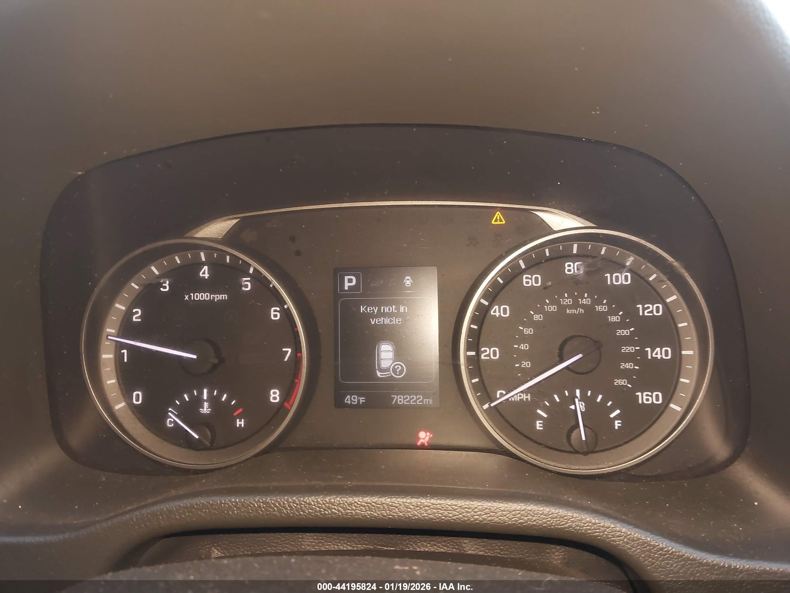 HYUNDAI ELANTRA image 7