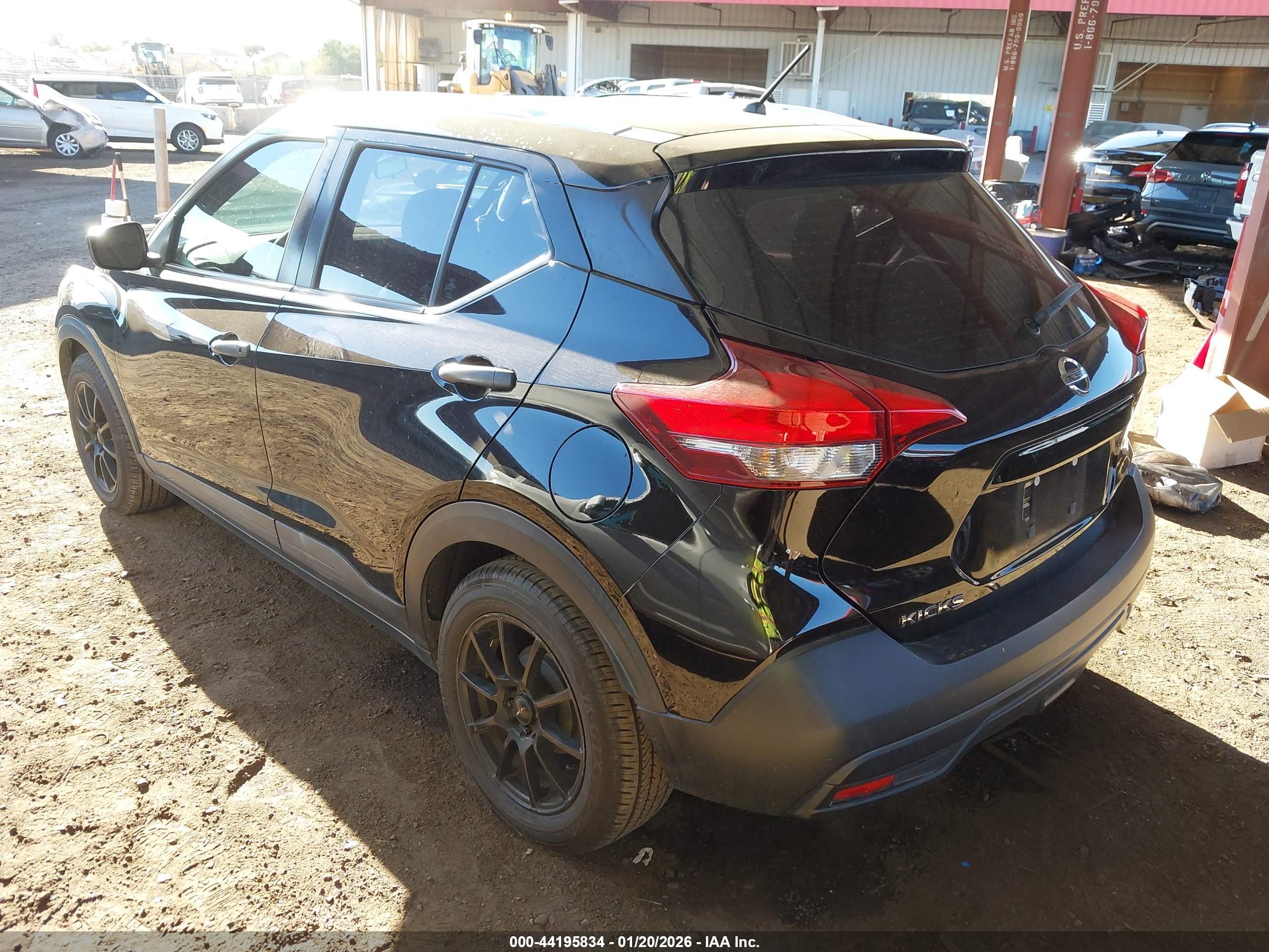 NISSAN KICKS image 3