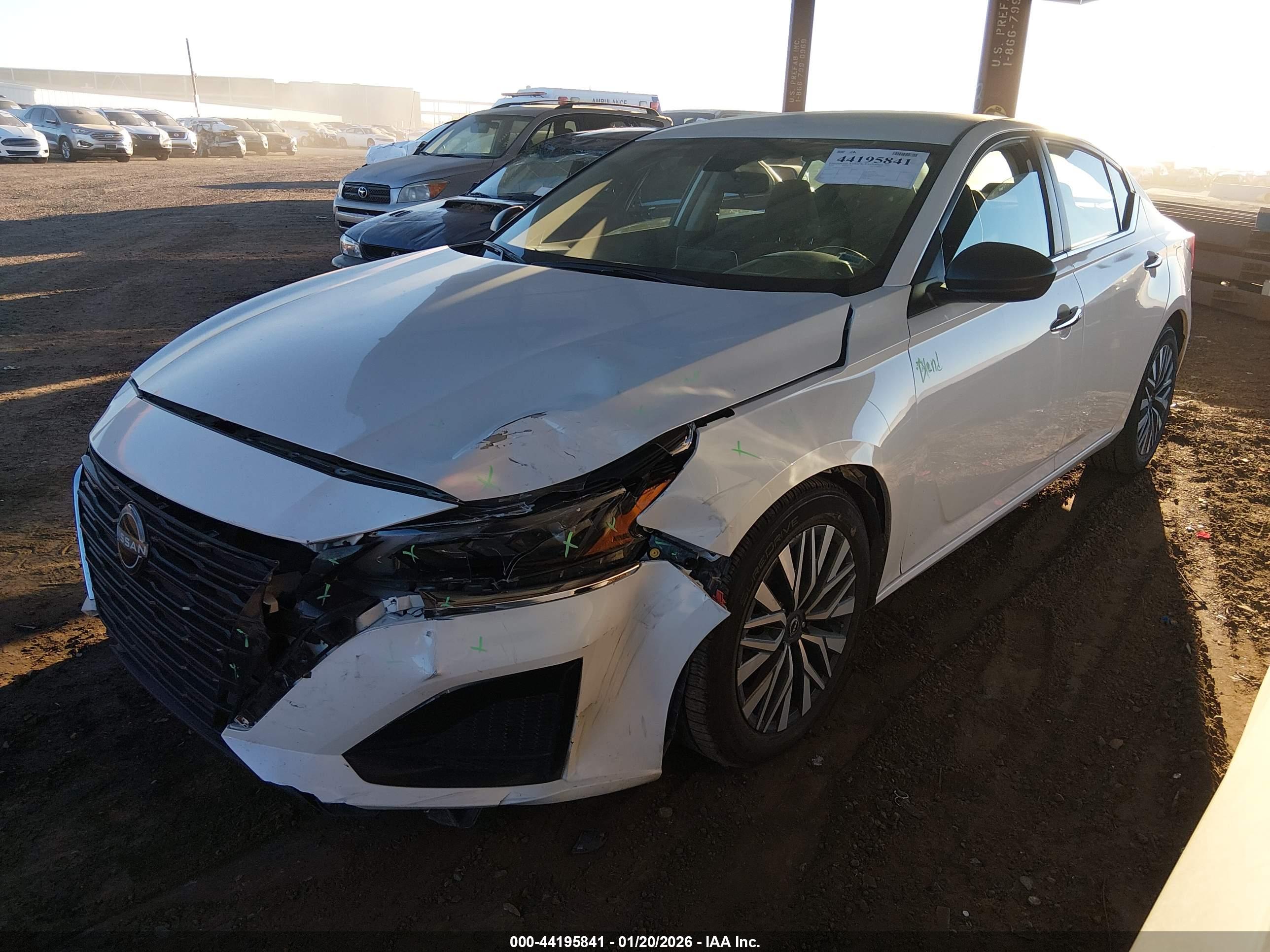 NISSAN ALTIMA image 2