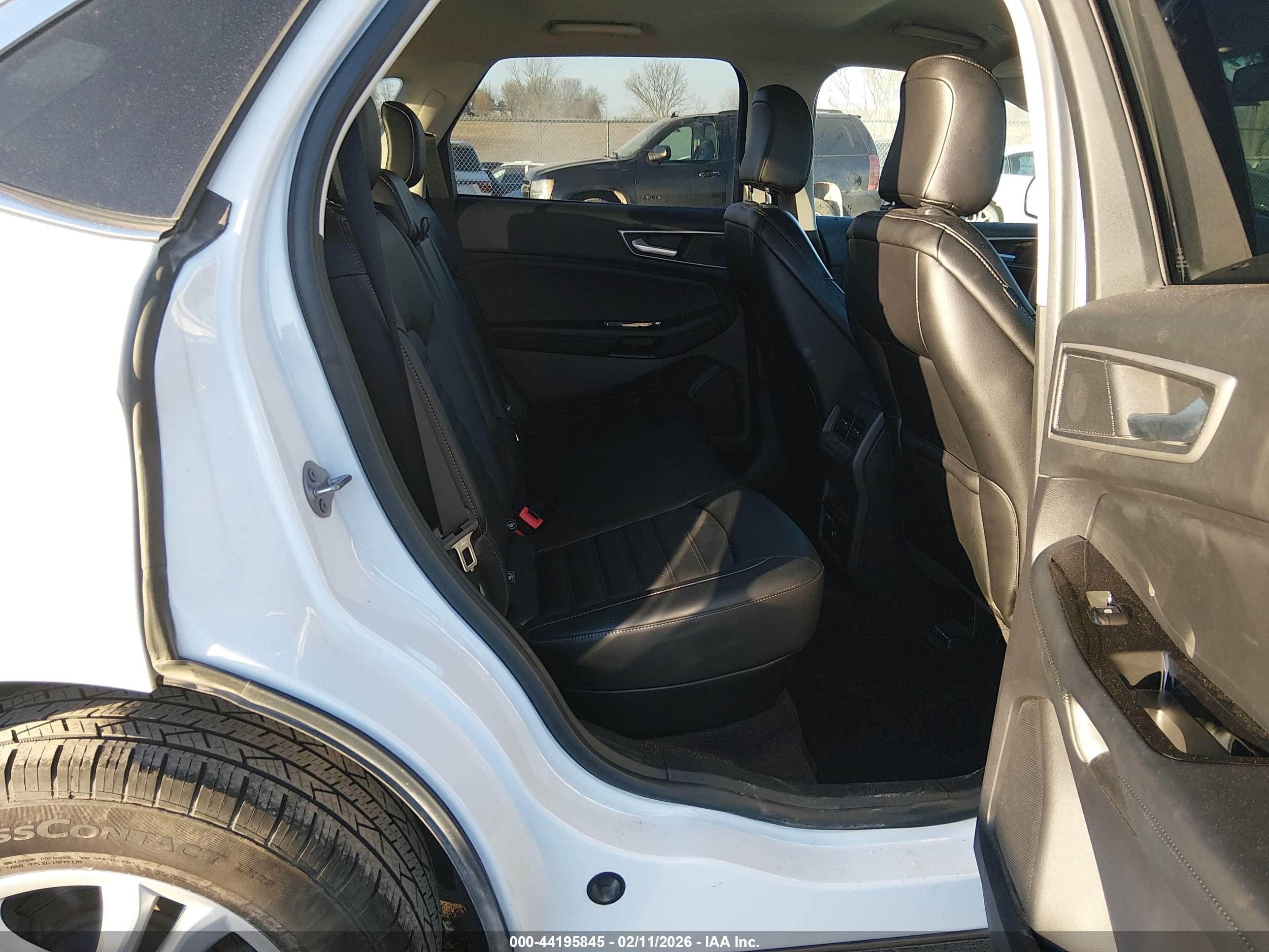 FORD EDGE image 8