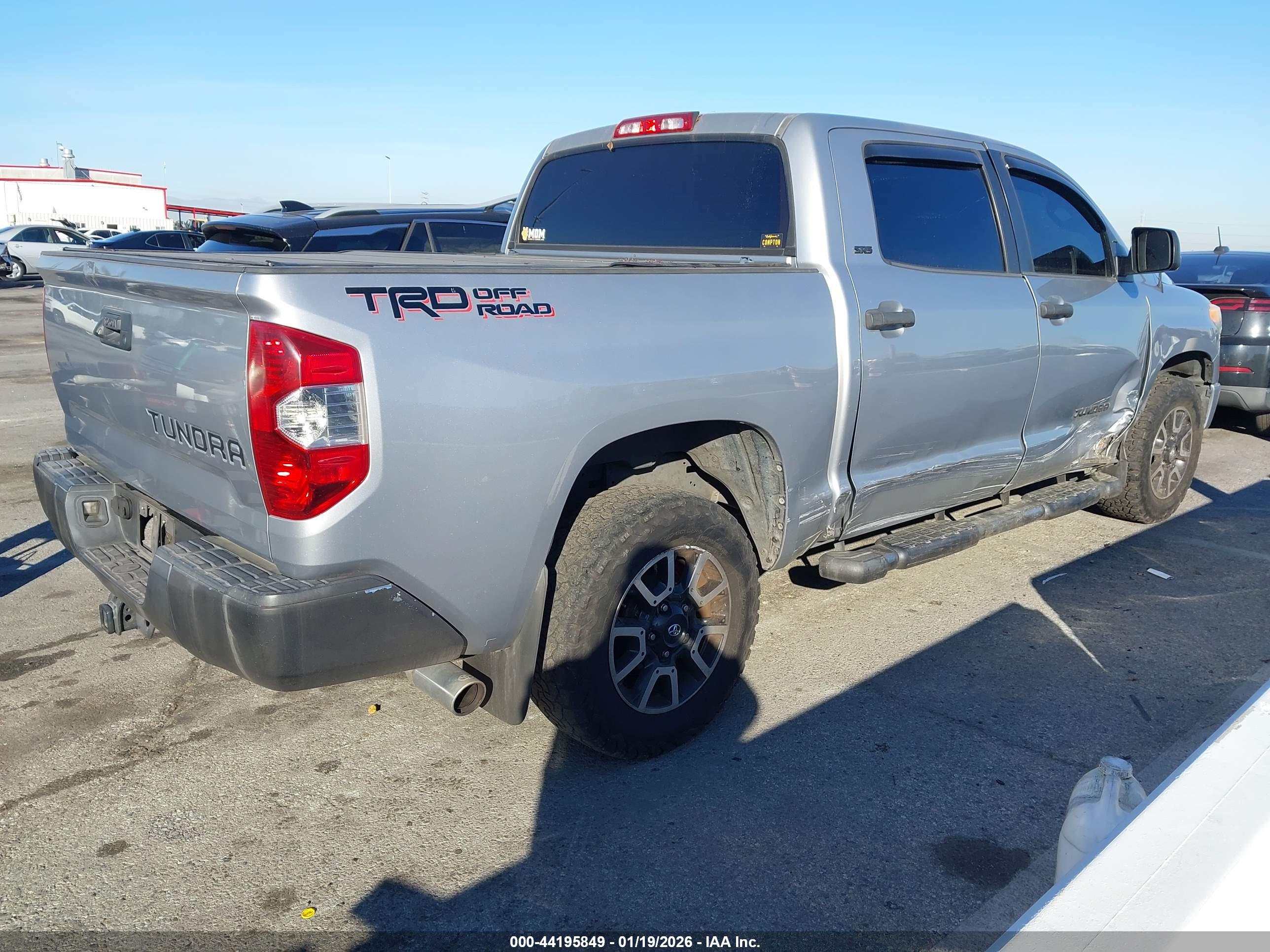 TOYOTA TUNDRA image 4
