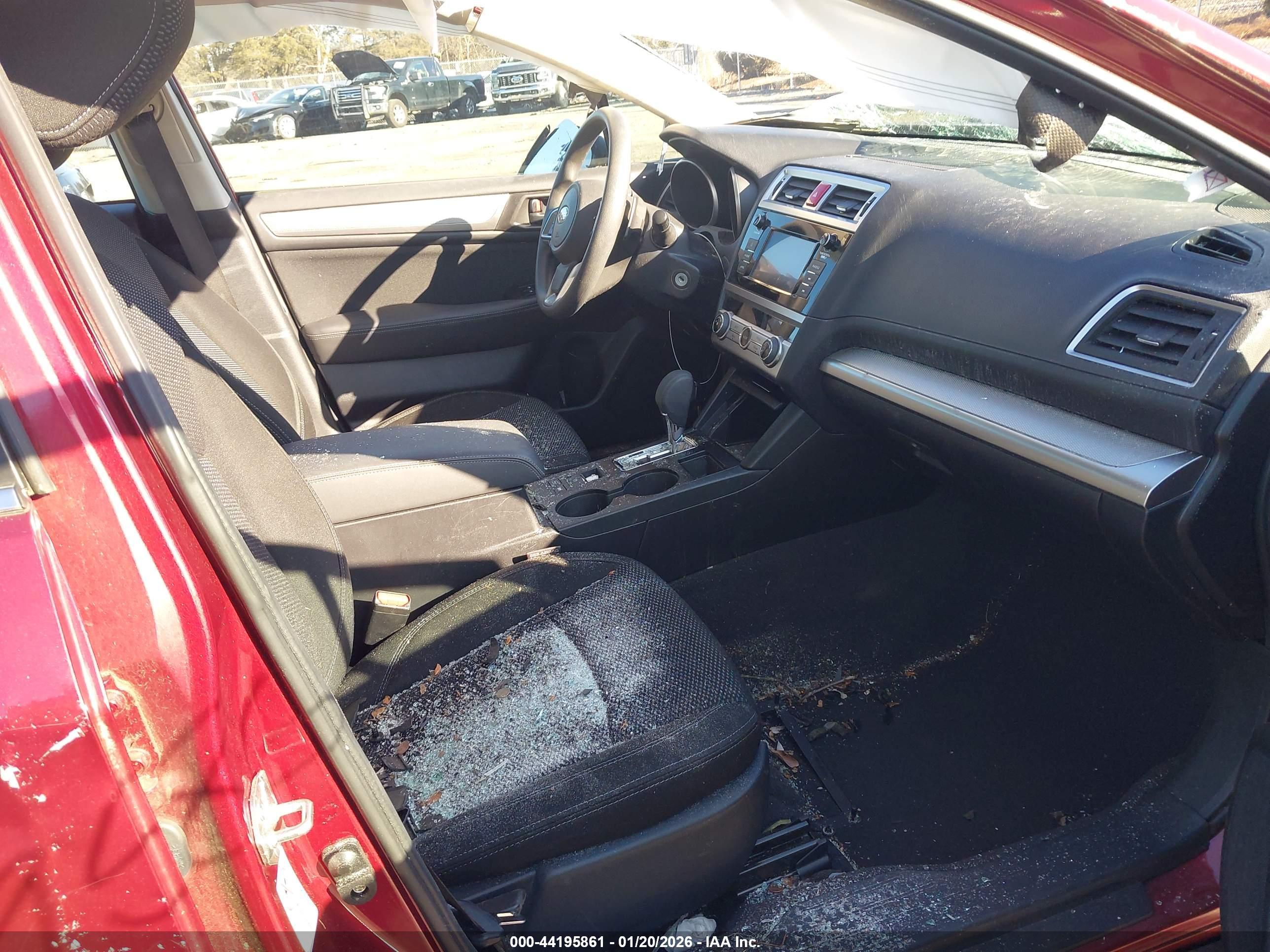 SUBARU OUTBACK image 5
