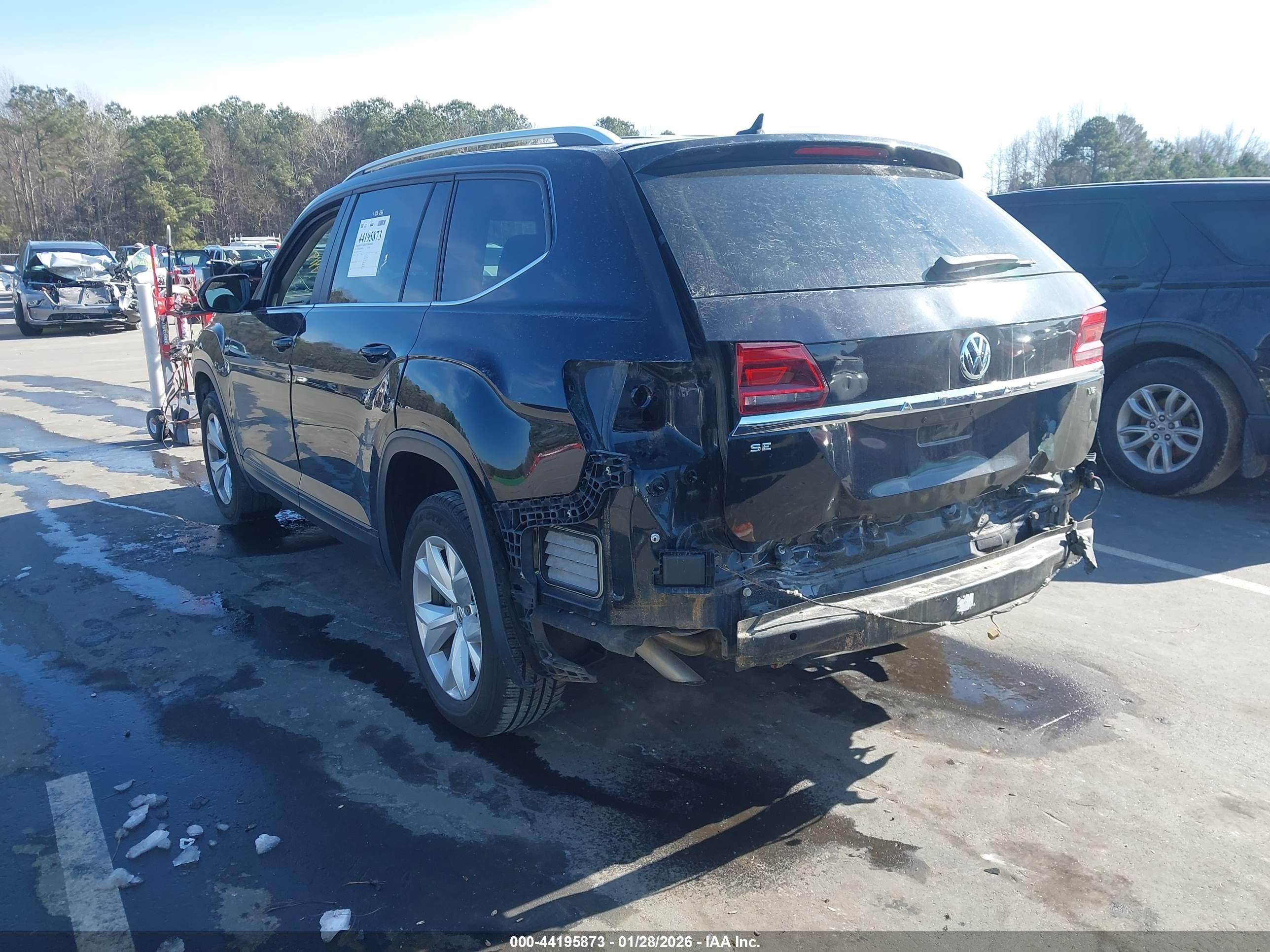 VOLKSWAGEN ATLAS image 3