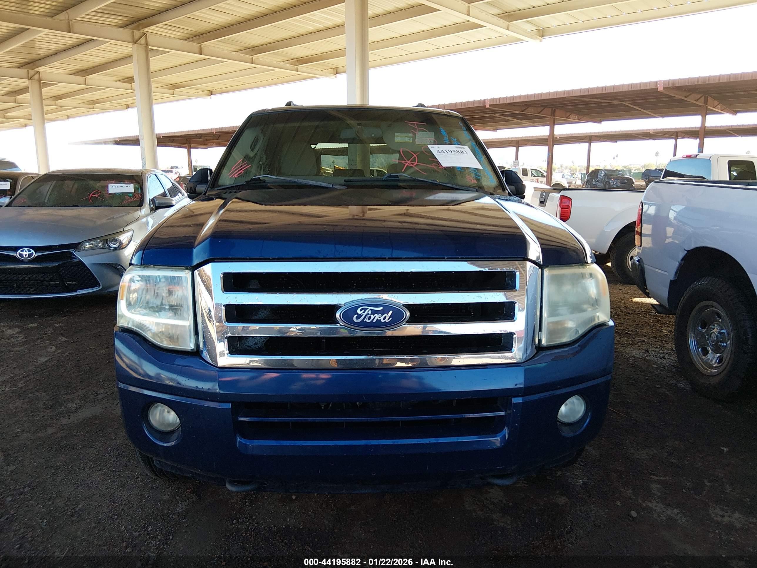 FORD EXPEDITION image 6