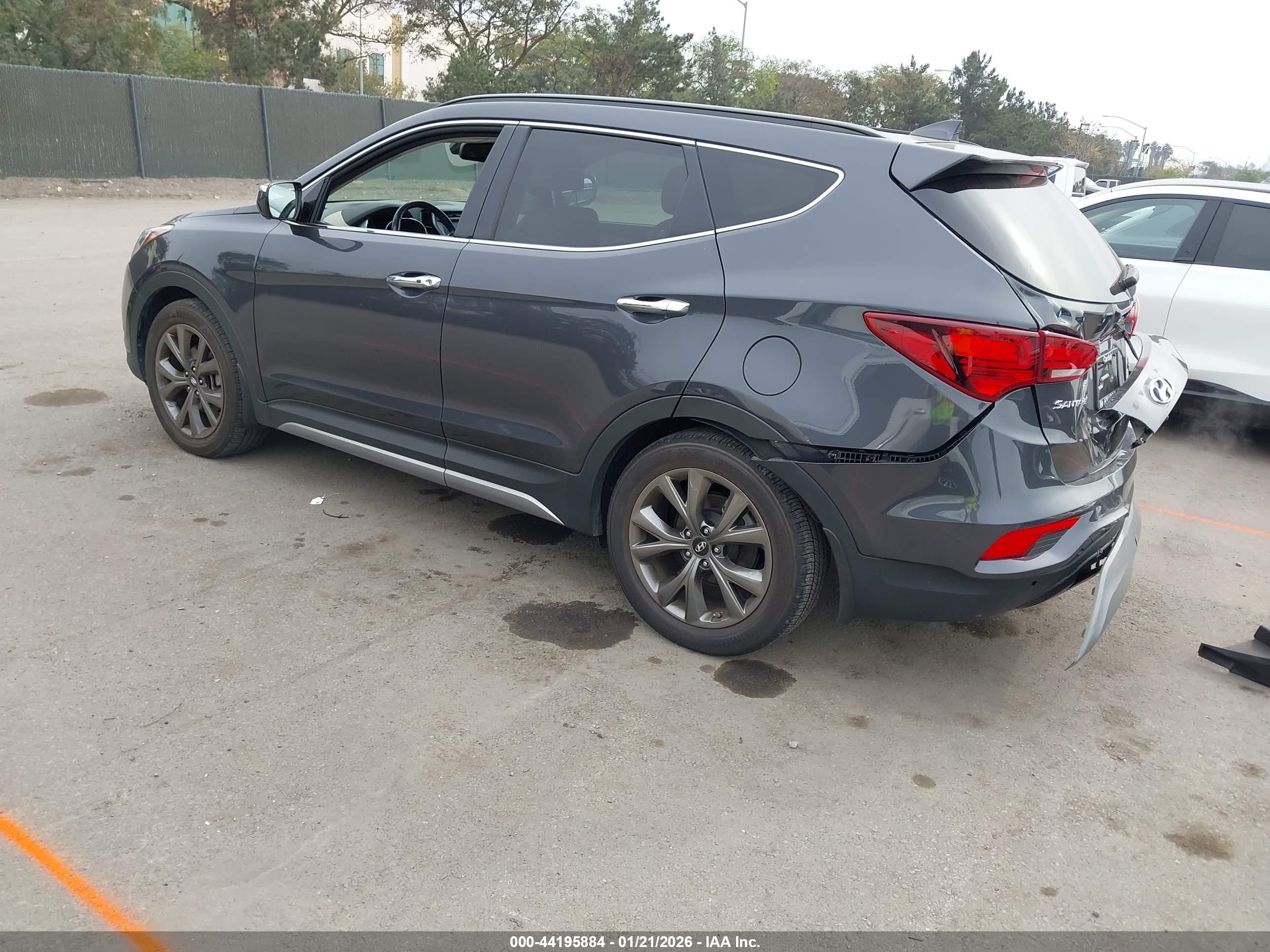HYUNDAI SANTA image 3